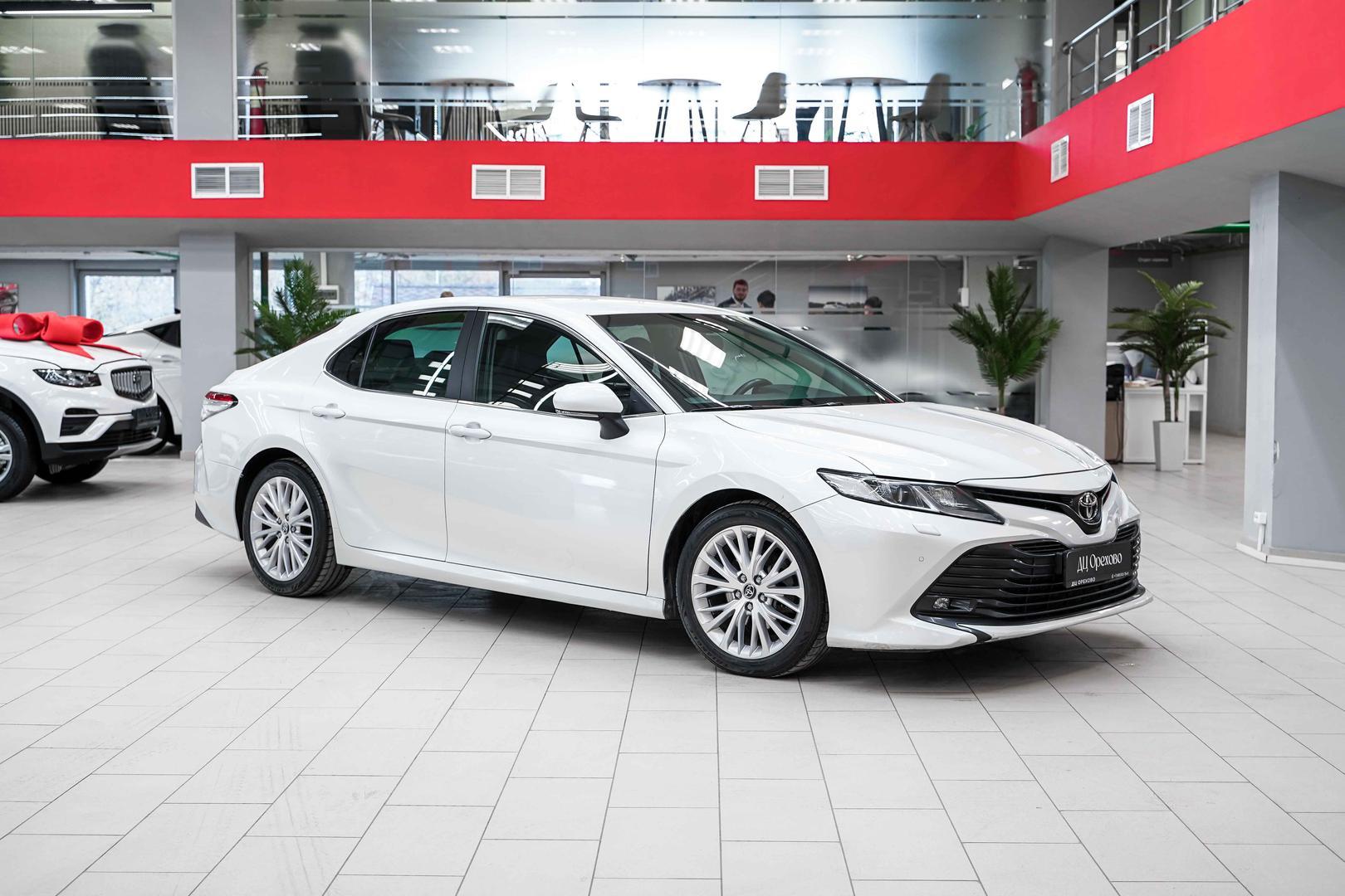 Toyota Camry 2019, белый, ДЦ Орехово