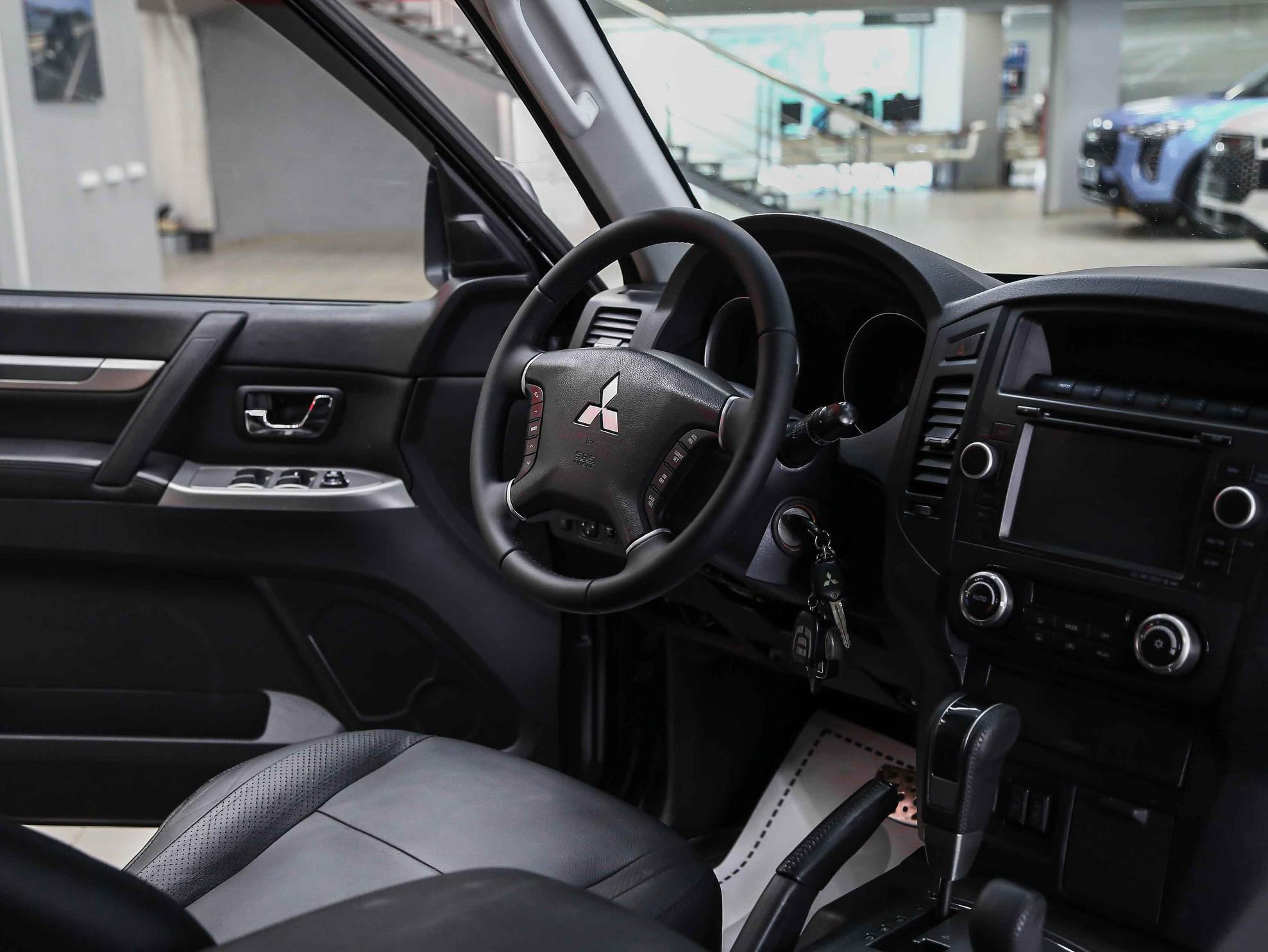 Mitsubishi Pajero 2012, серый, ДЦ Орехово