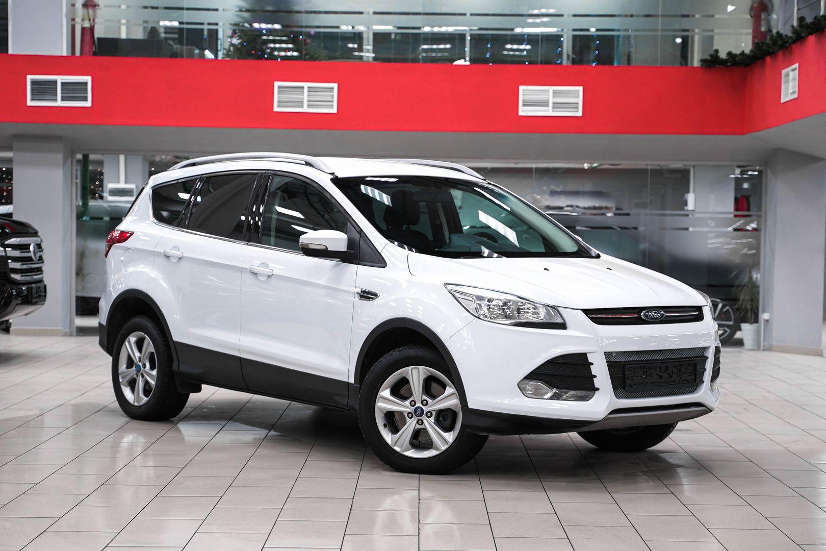 Ford Kuga 2015, белый, ДЦ Орехово