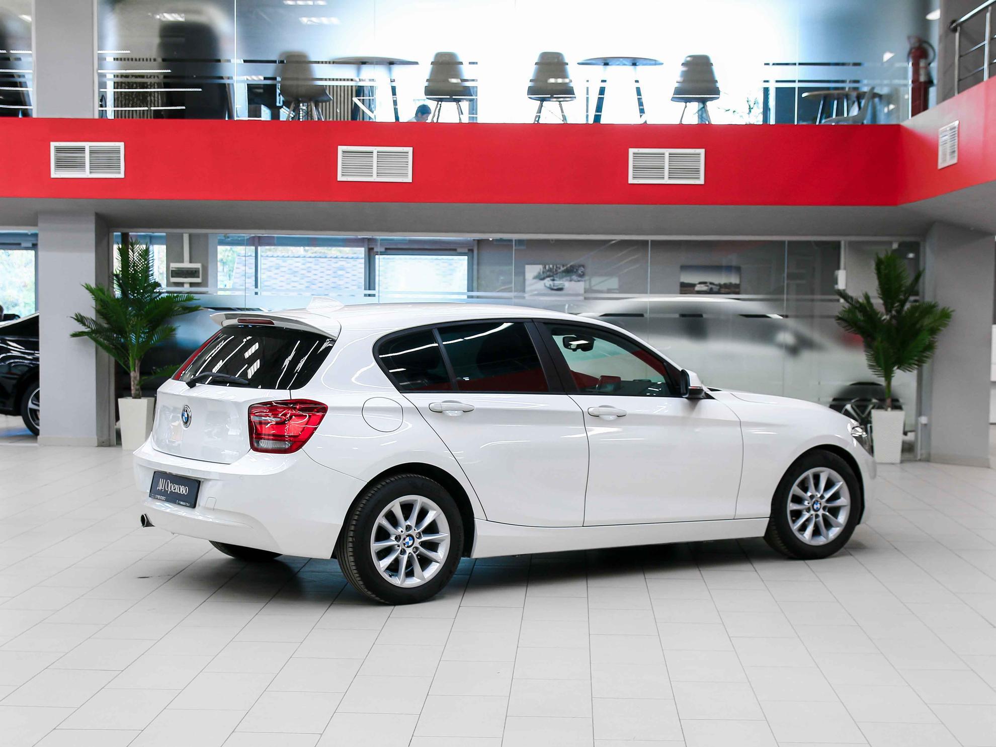 BMW 1 серии 2013, белый, ДЦ Орехово