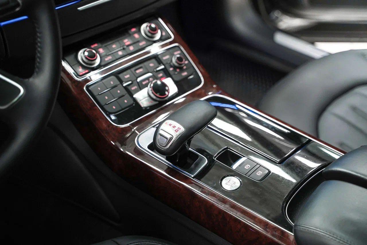 Audi A8 2011, черный, ДЦ Орехово