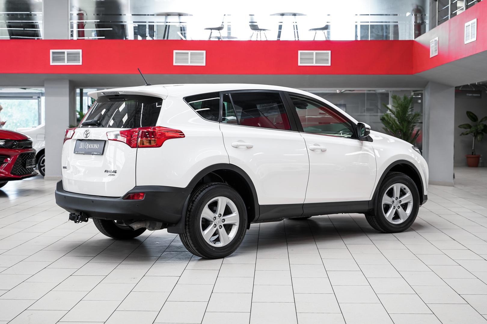 Toyota RAV4 2013, белый, ДЦ Орехово