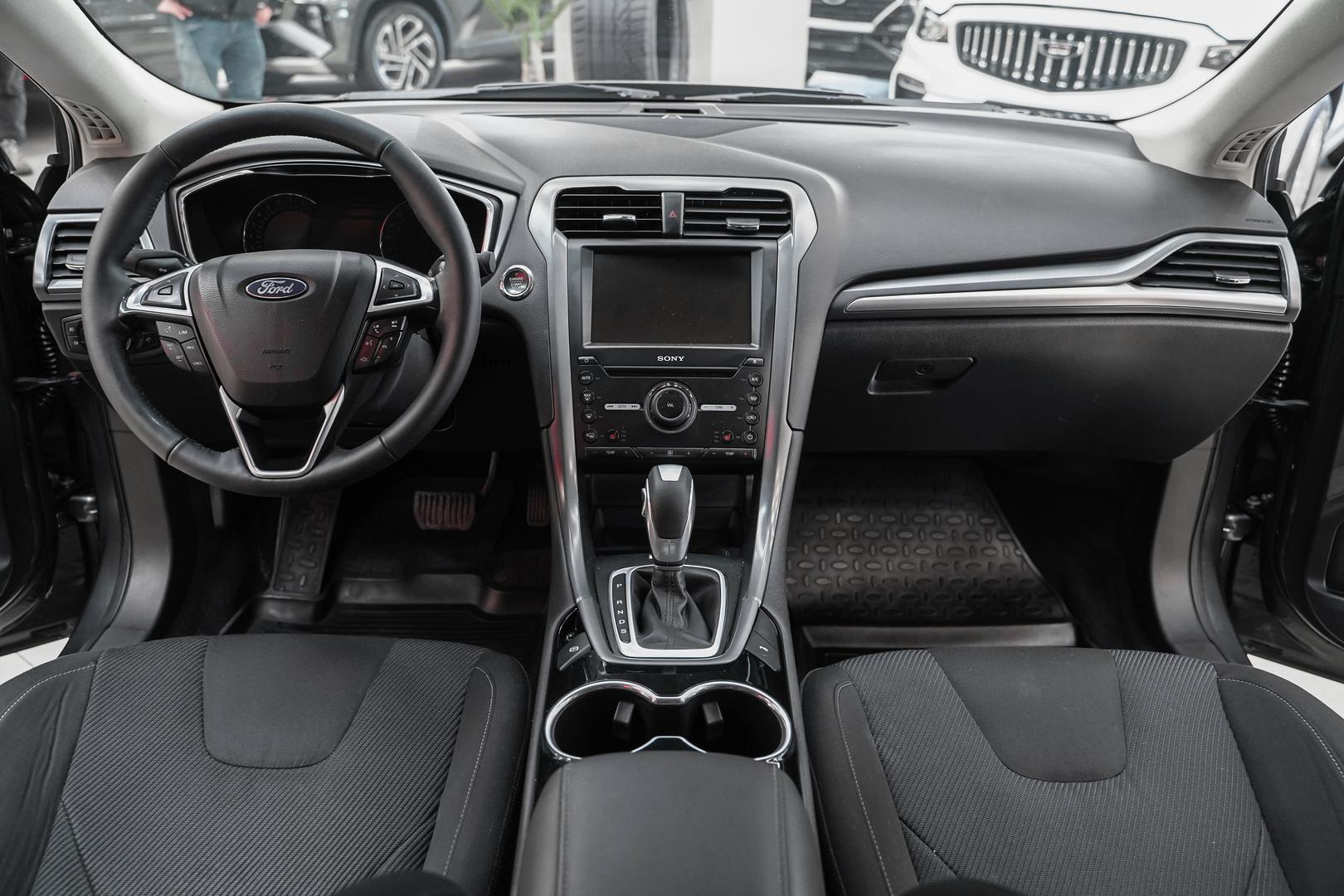 Ford Mondeo 2015, серый, ДЦ Орехово