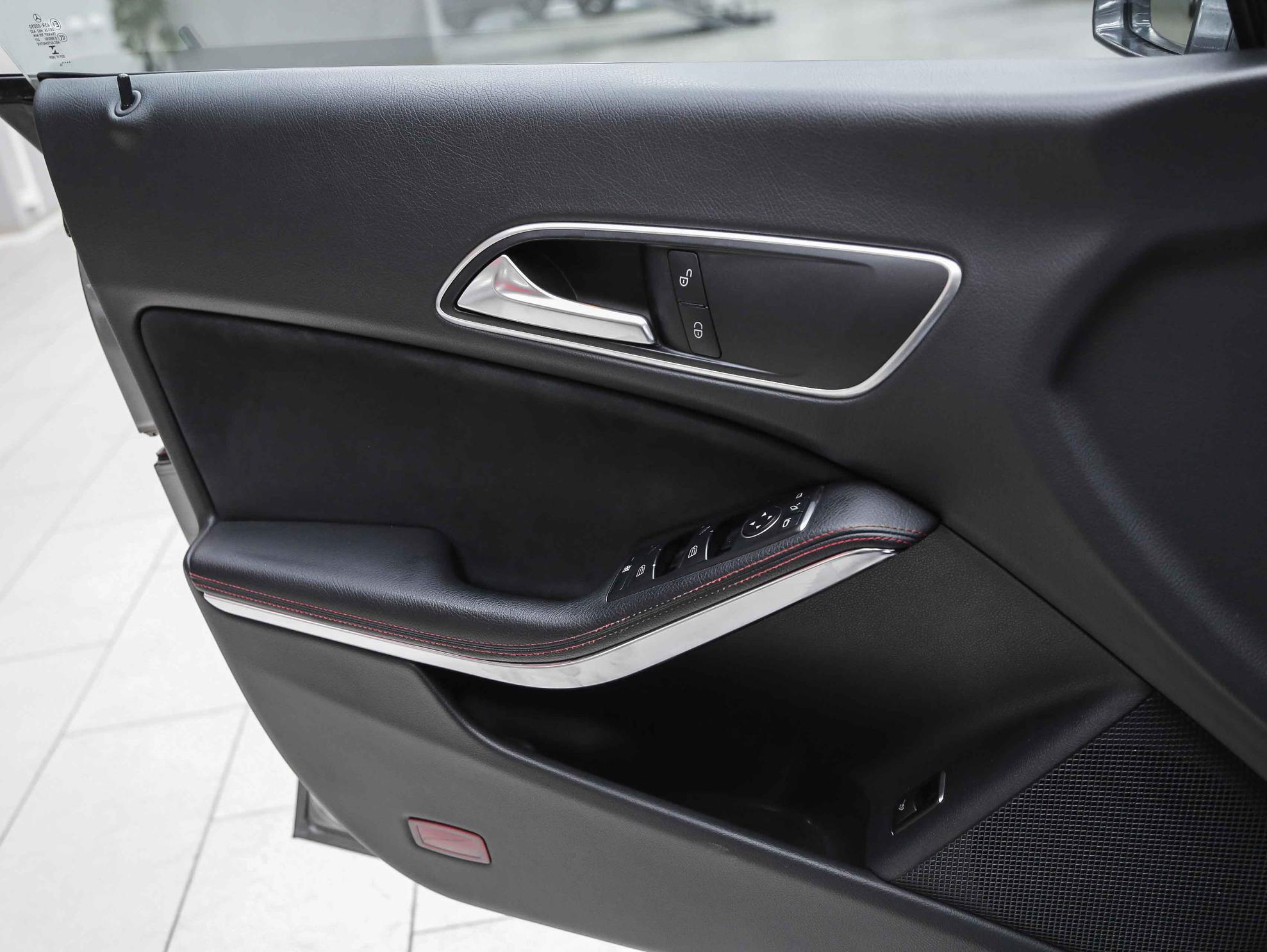 Mercedes-Benz CLA 2016, серый, ДЦ Орехово