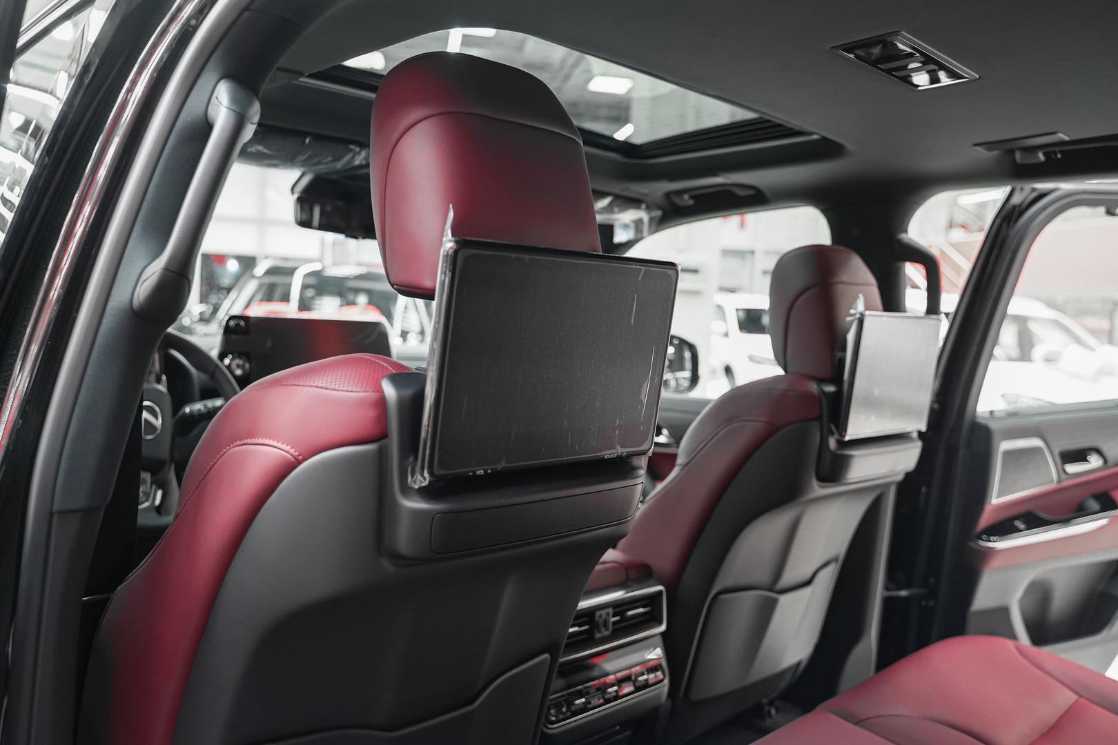 Lexus LX 2025, черный, ДЦ Орехово