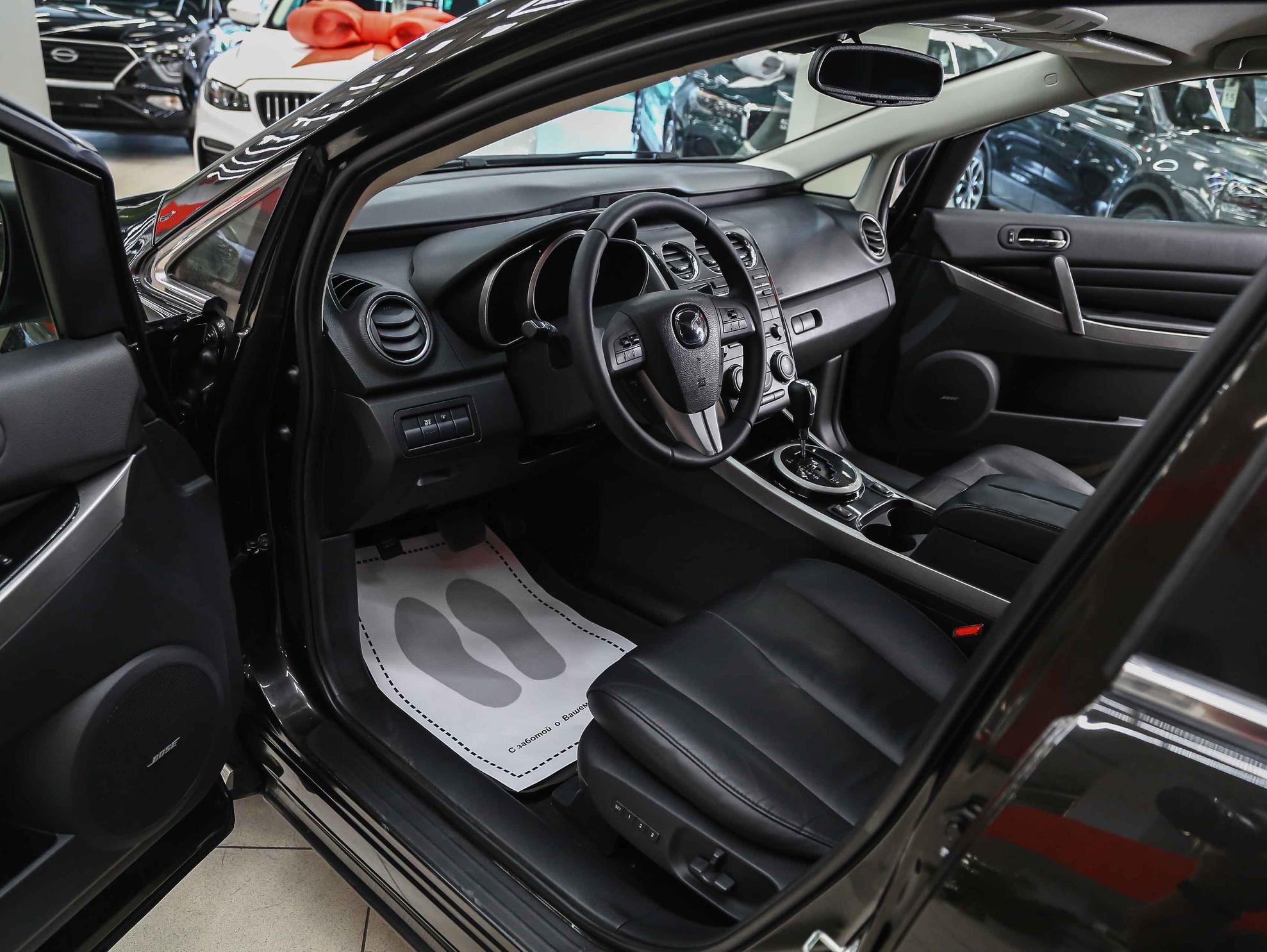 Mazda CX-7 2011, черный, ДЦ Орехово