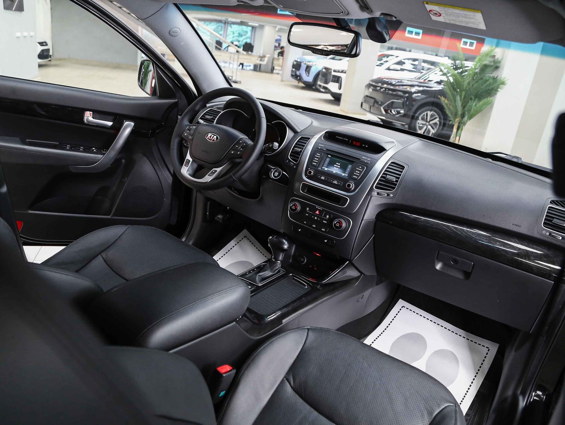 Kia Sorento 2015, черный, ДЦ Орехово