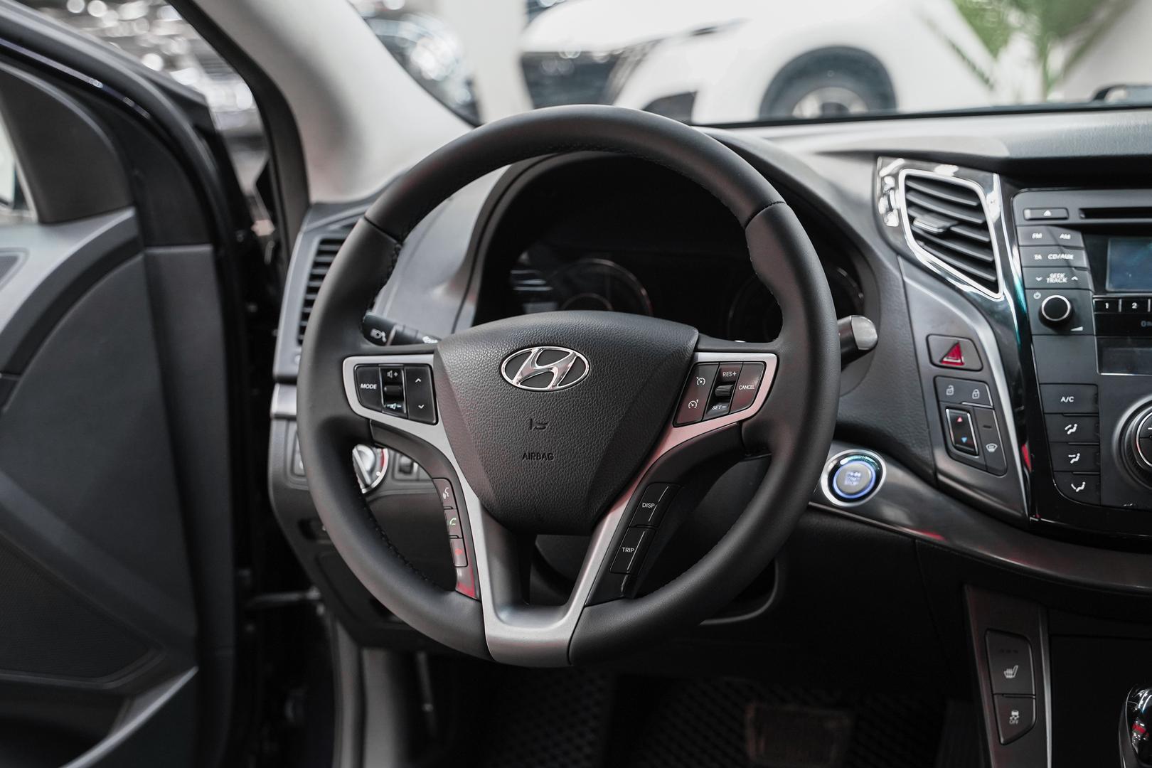 Hyundai i40 2013, синий, ДЦ Орехово