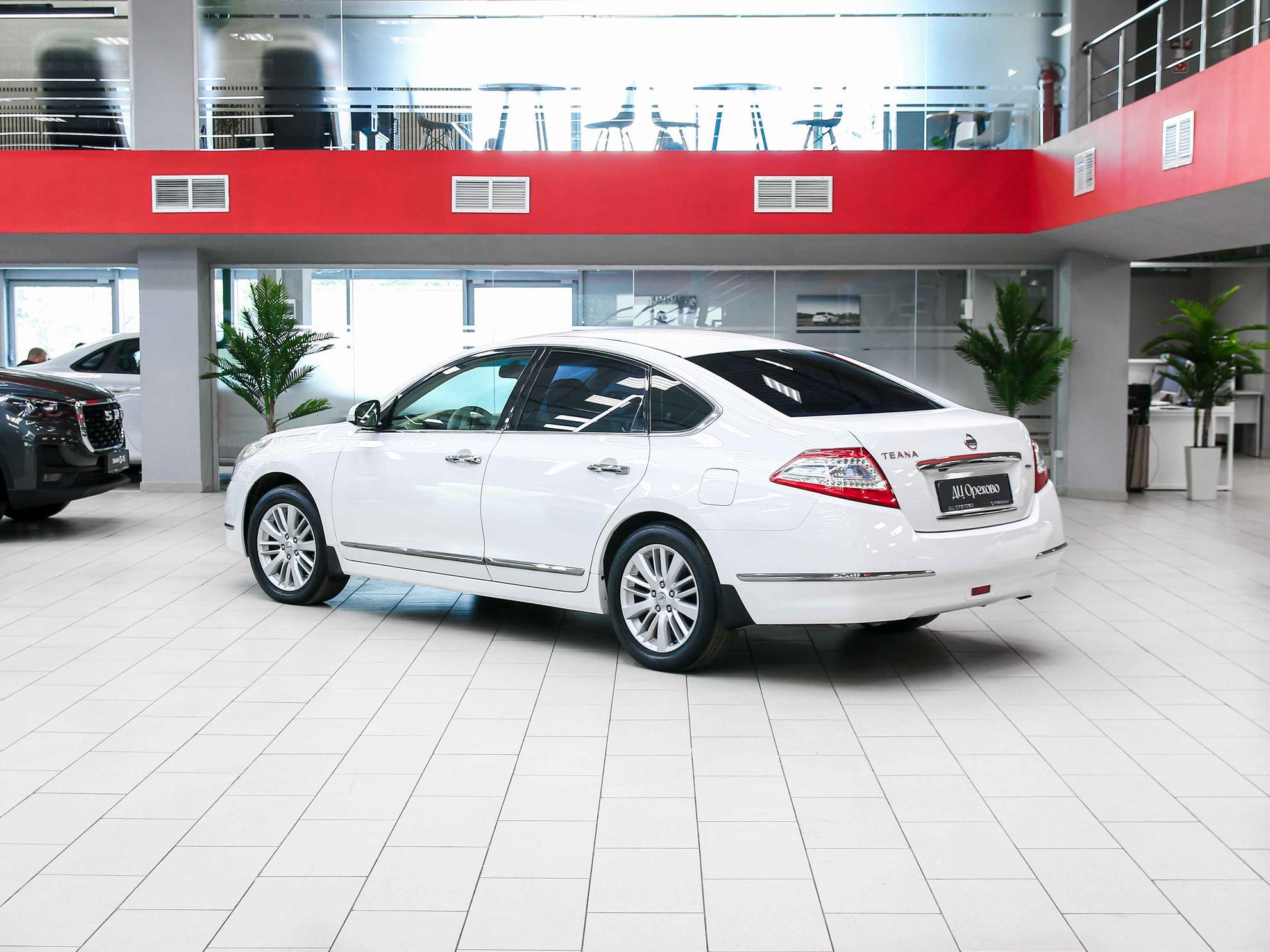 Nissan Teana 2012, белый, ДЦ Орехово