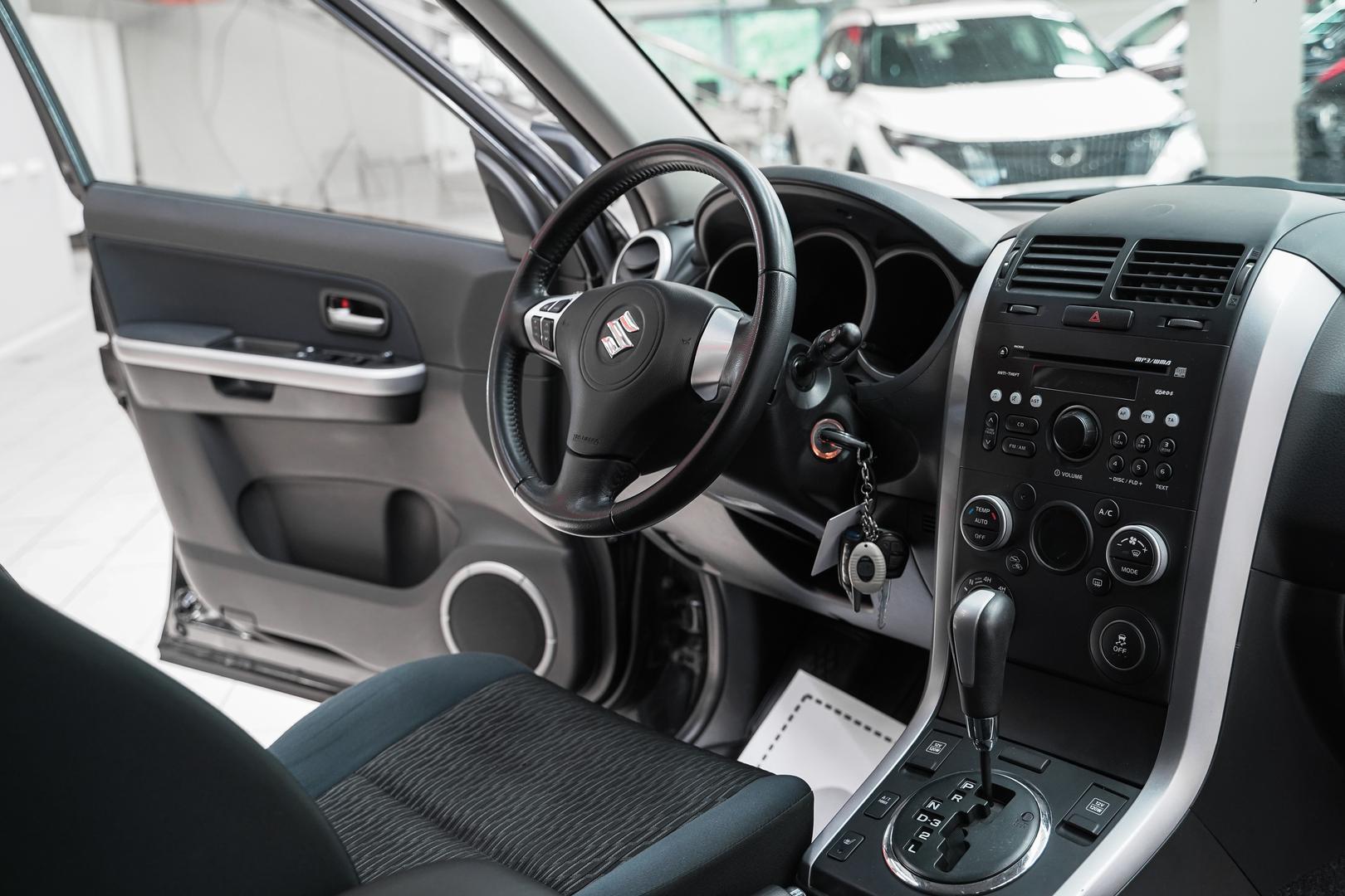 Suzuki Grand Vitara 2013, черный, ДЦ Орехово