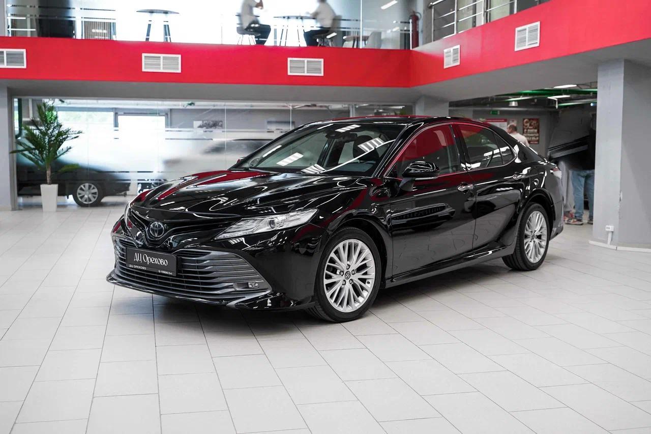 Toyota Camry 2018, черный, ДЦ Орехово