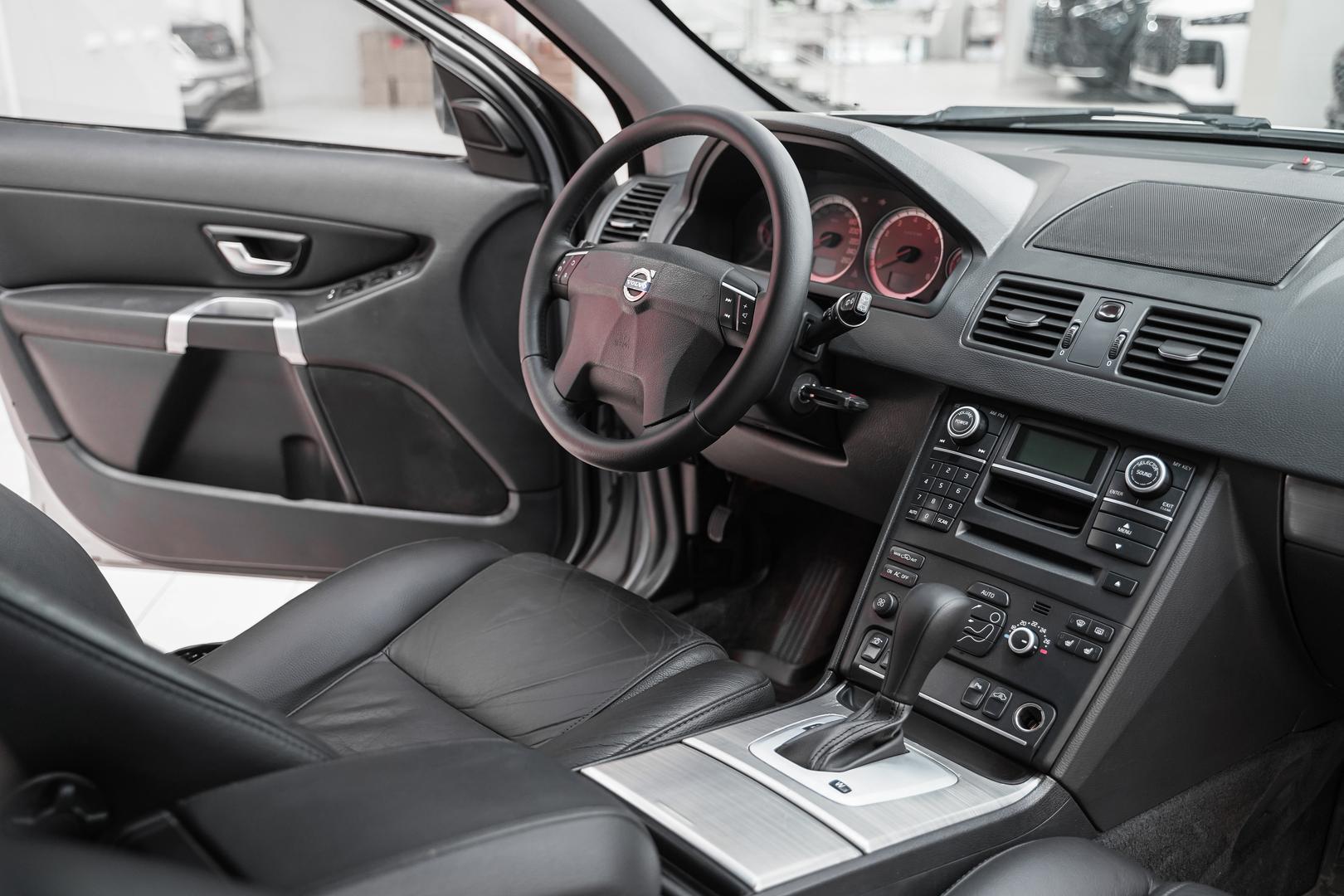 Volvo XC90 2011, серый, ДЦ Орехово