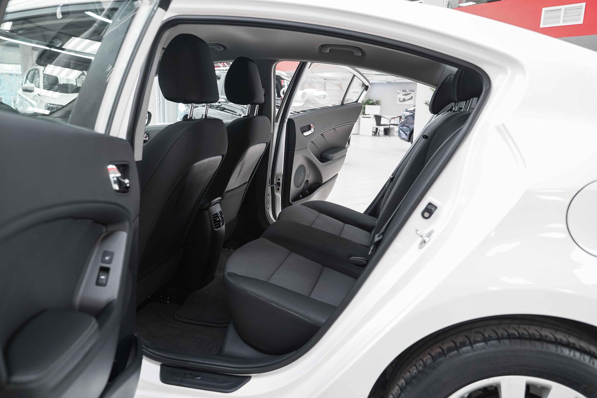 Kia Cerato 2014, белый, ДЦ Орехово