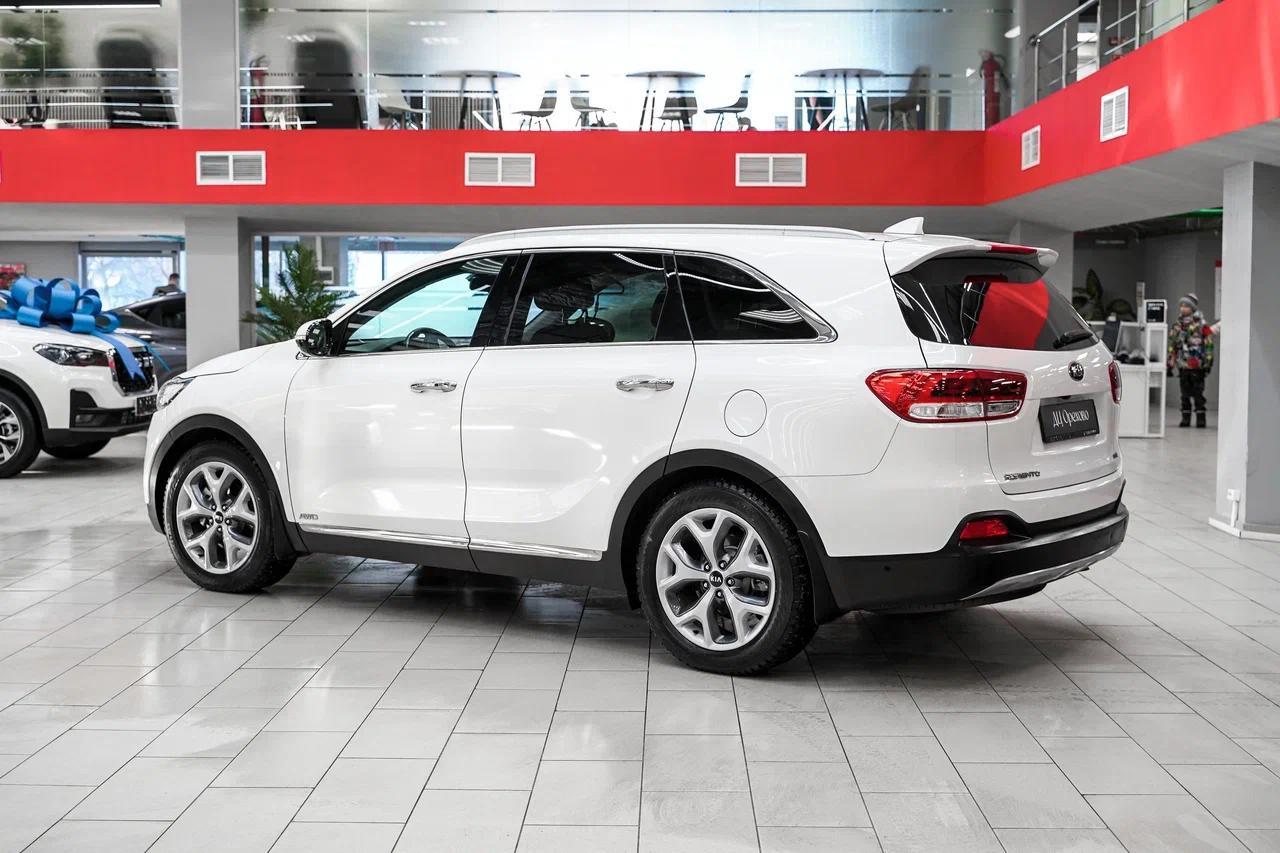 Kia Sorento 2016, белый, ДЦ Орехово