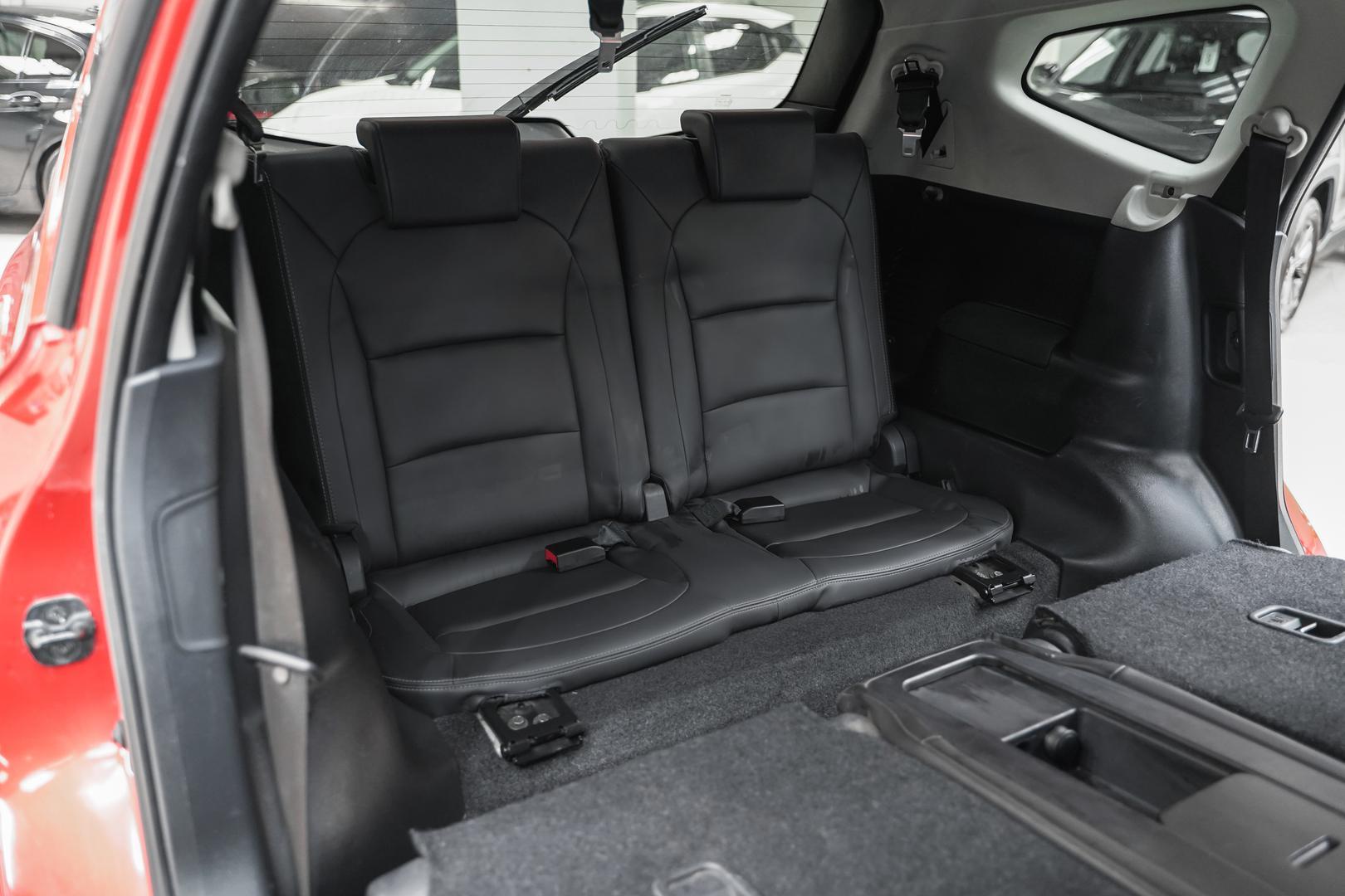 Nissan Qashqai+2 2008, красный, ДЦ Орехово