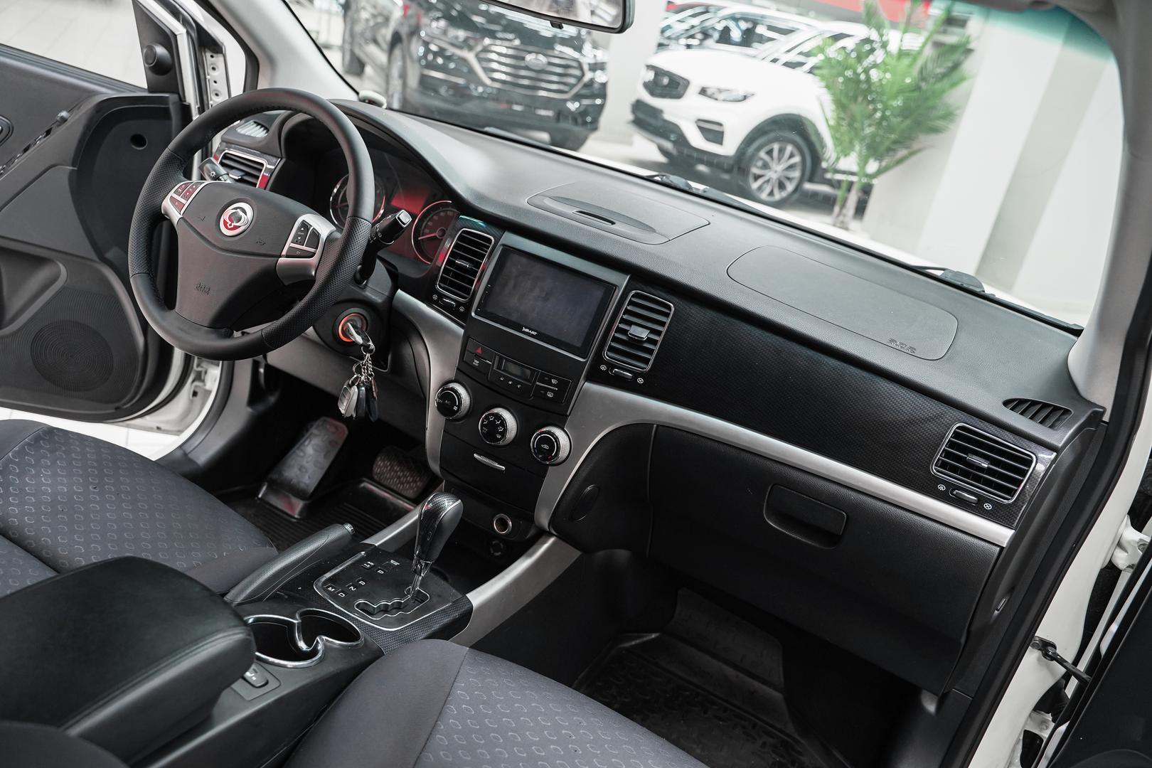 SsangYong Actyon 2012, белый, ДЦ Орехово