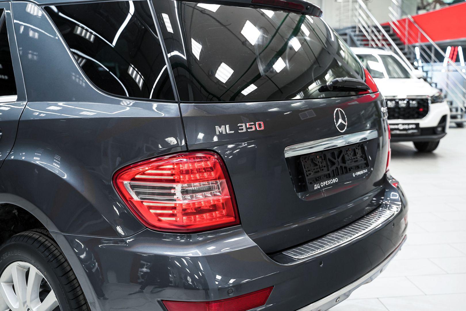 Mercedes-Benz M-Класс 2011, серый, ДЦ Орехово