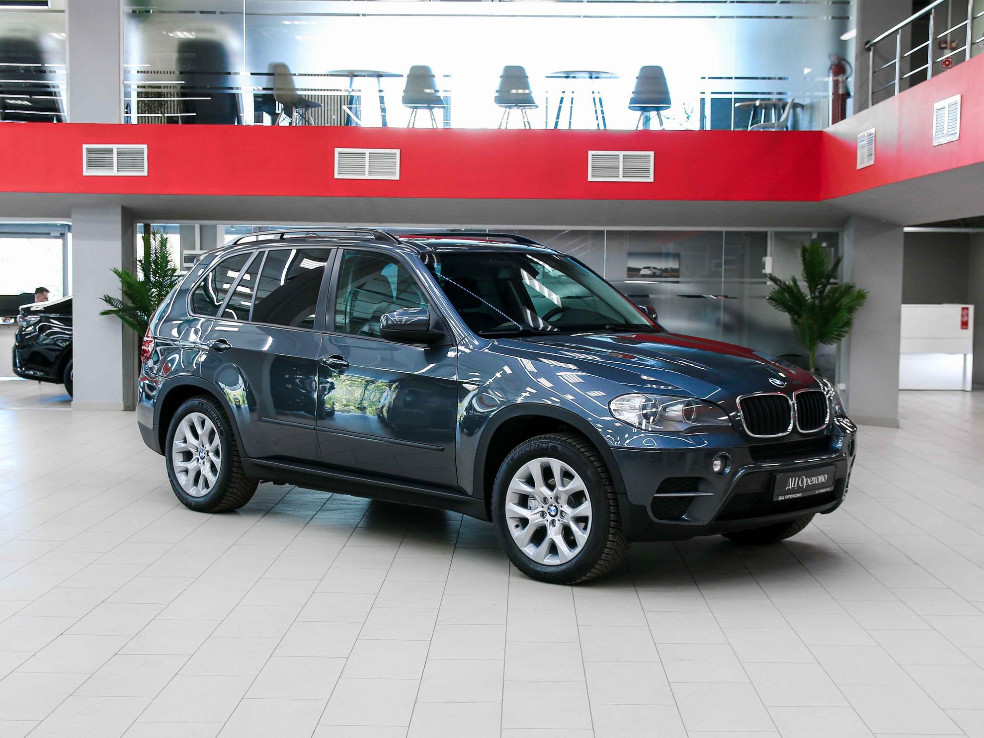 BMW X5 2012, серый, ДЦ Орехово