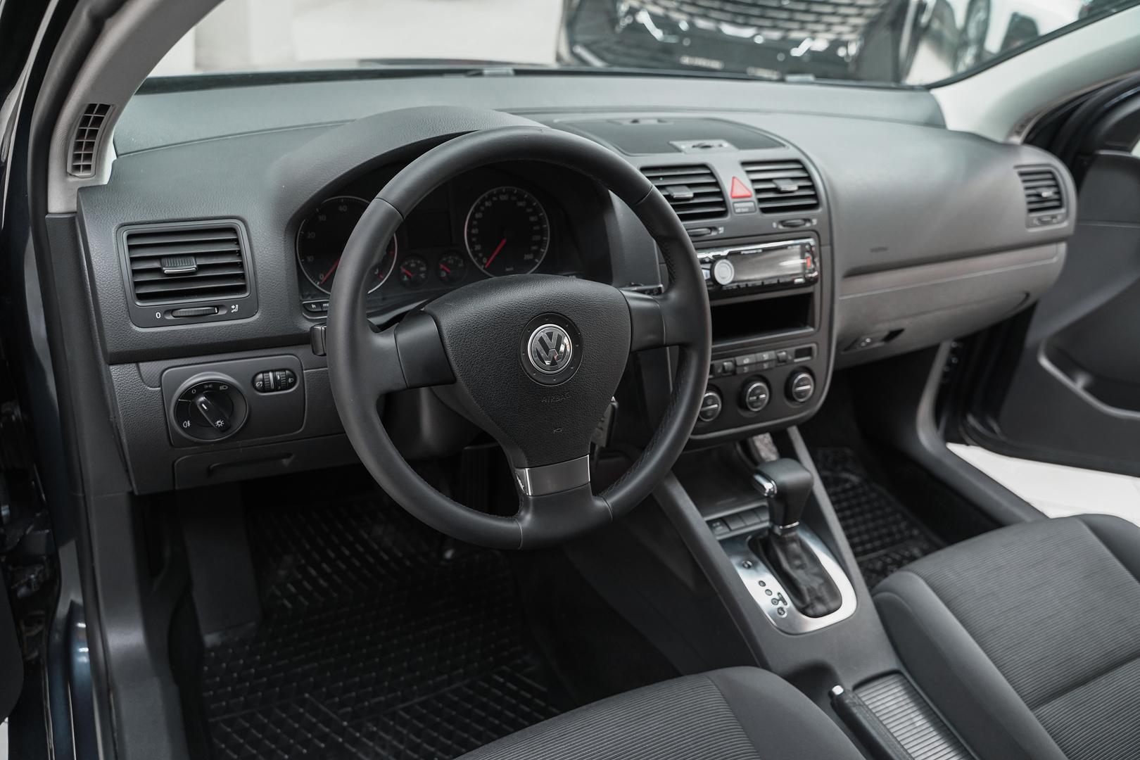 Volkswagen Golf 2008, синий, ДЦ Орехово