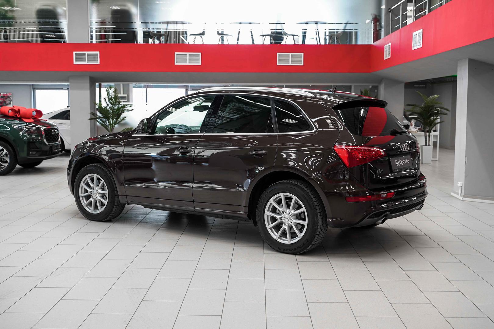 Audi Q5 2011, коричневый, ДЦ Орехово