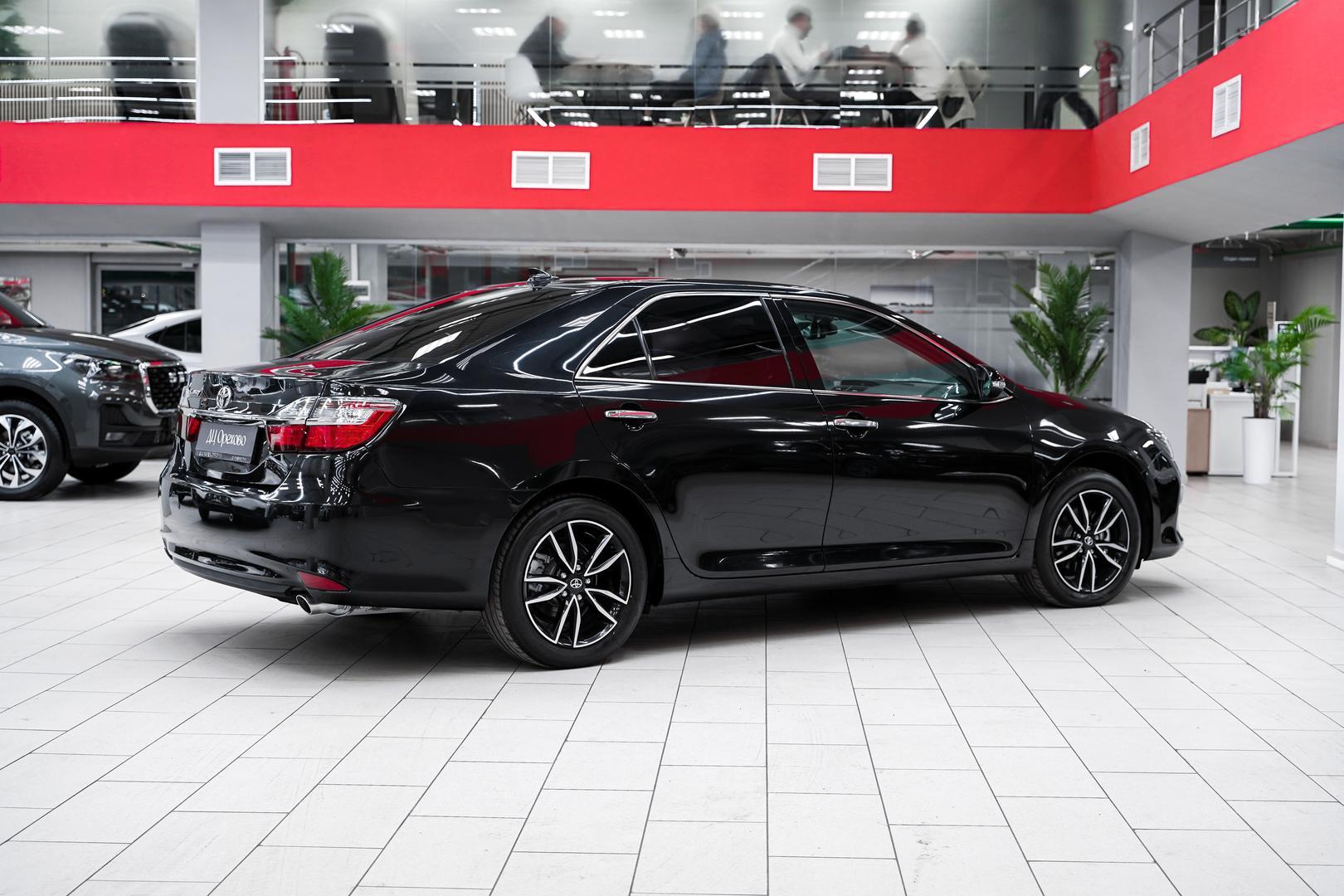 Toyota Camry 2017, черный, ДЦ Орехово