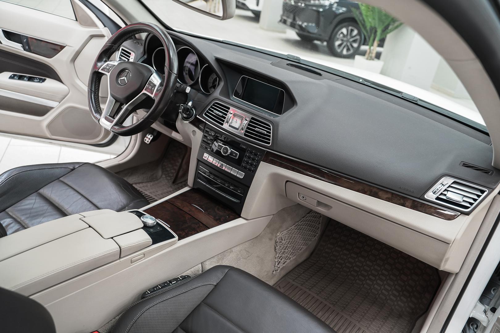 Mercedes-Benz E-Класс 2013, белый, ДЦ Орехово