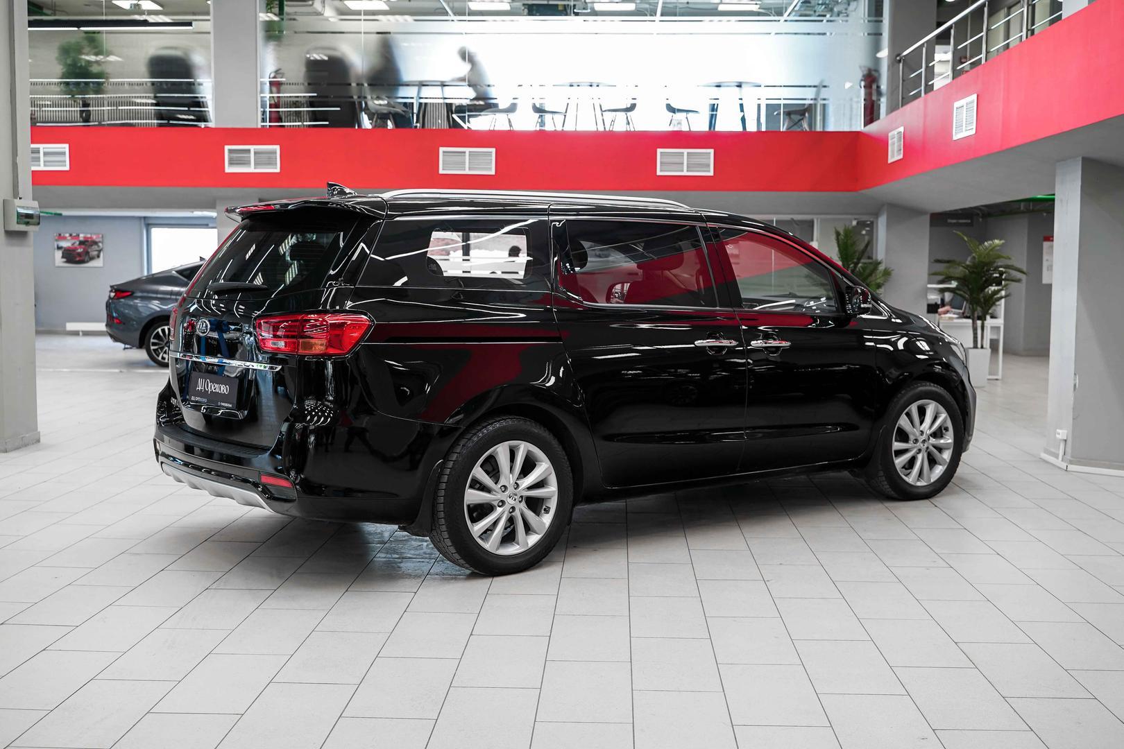 Kia Carnival 2020, черный, ДЦ Орехово