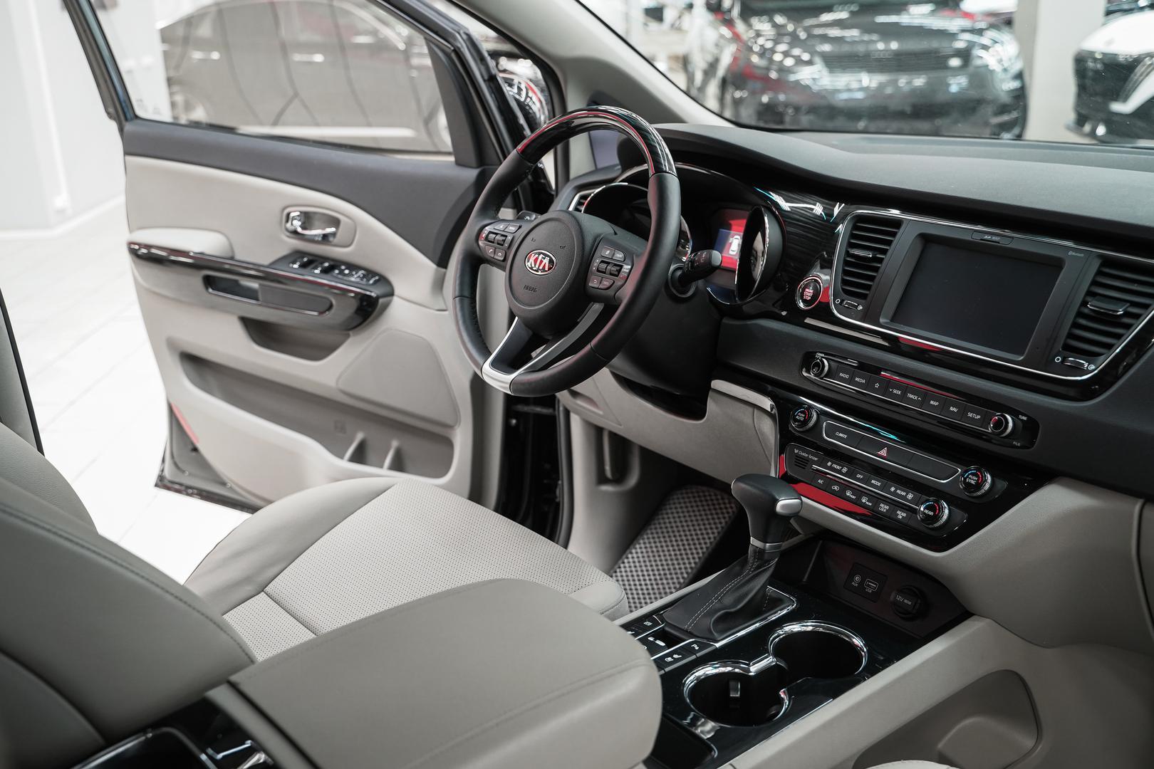Kia Carnival 2020, черный, ДЦ Орехово