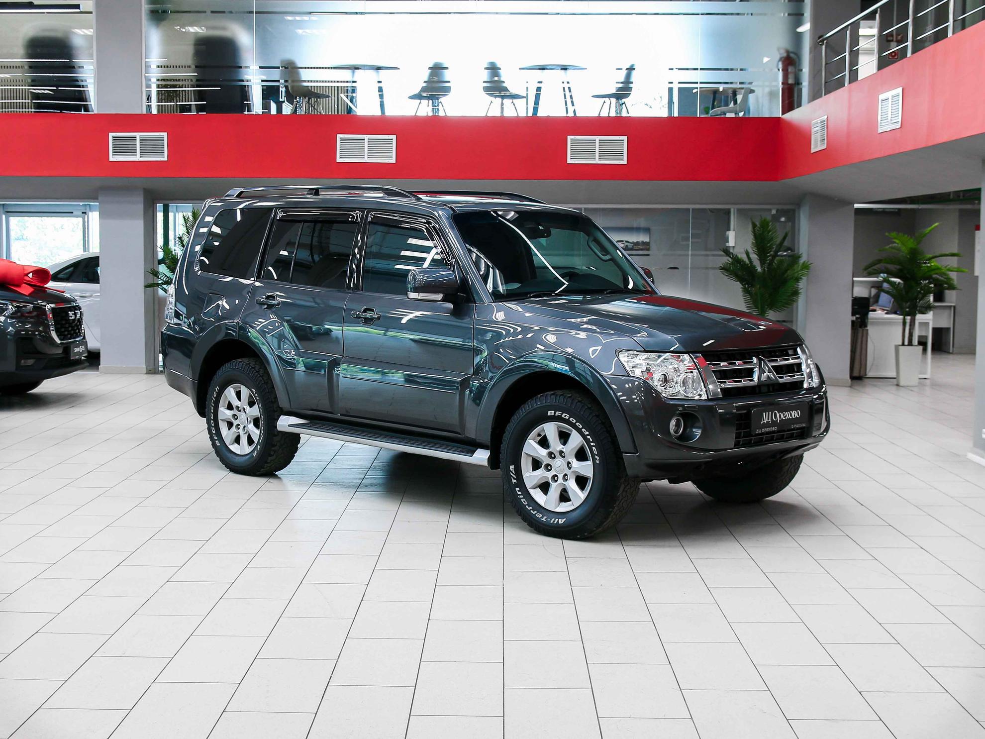Mitsubishi Pajero 2012, серый, ДЦ Орехово