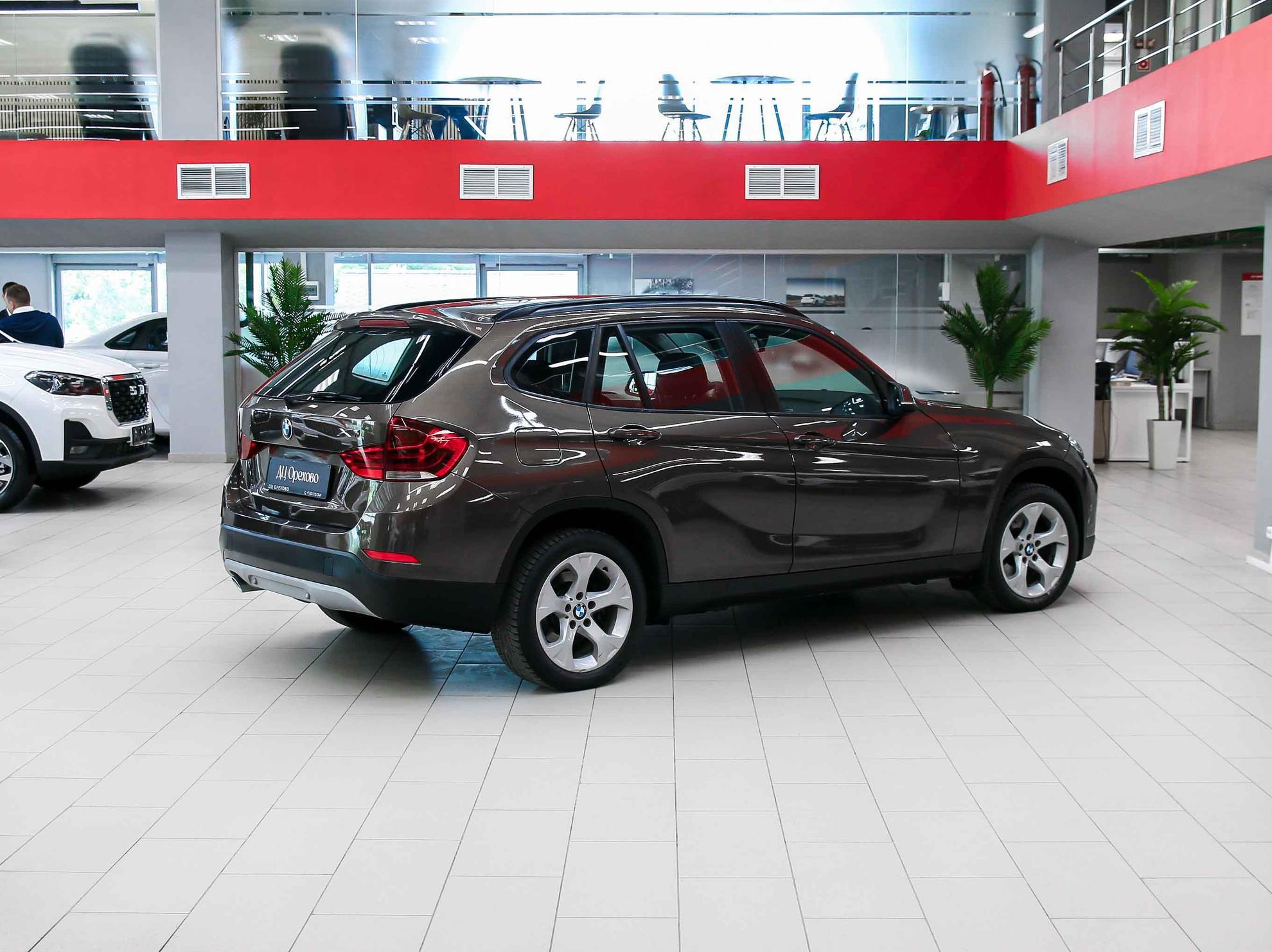 BMW X1 2013, коричневый, ДЦ Орехово