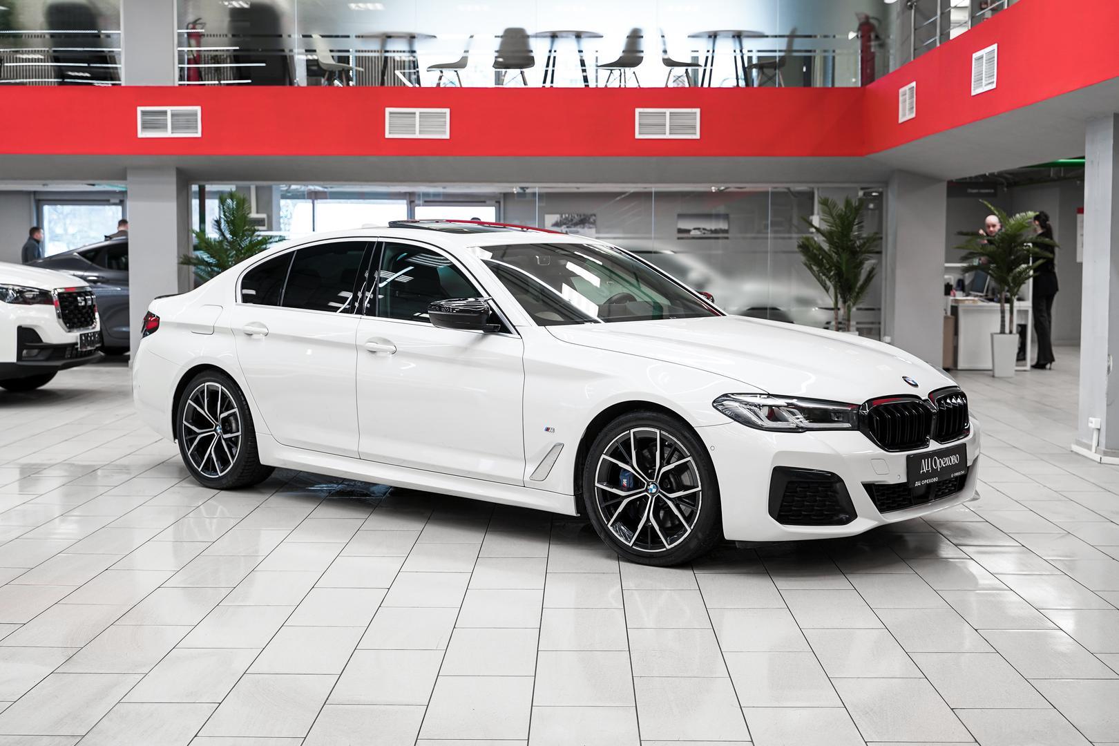 BMW 5 серии 2020, белый, ДЦ Орехово