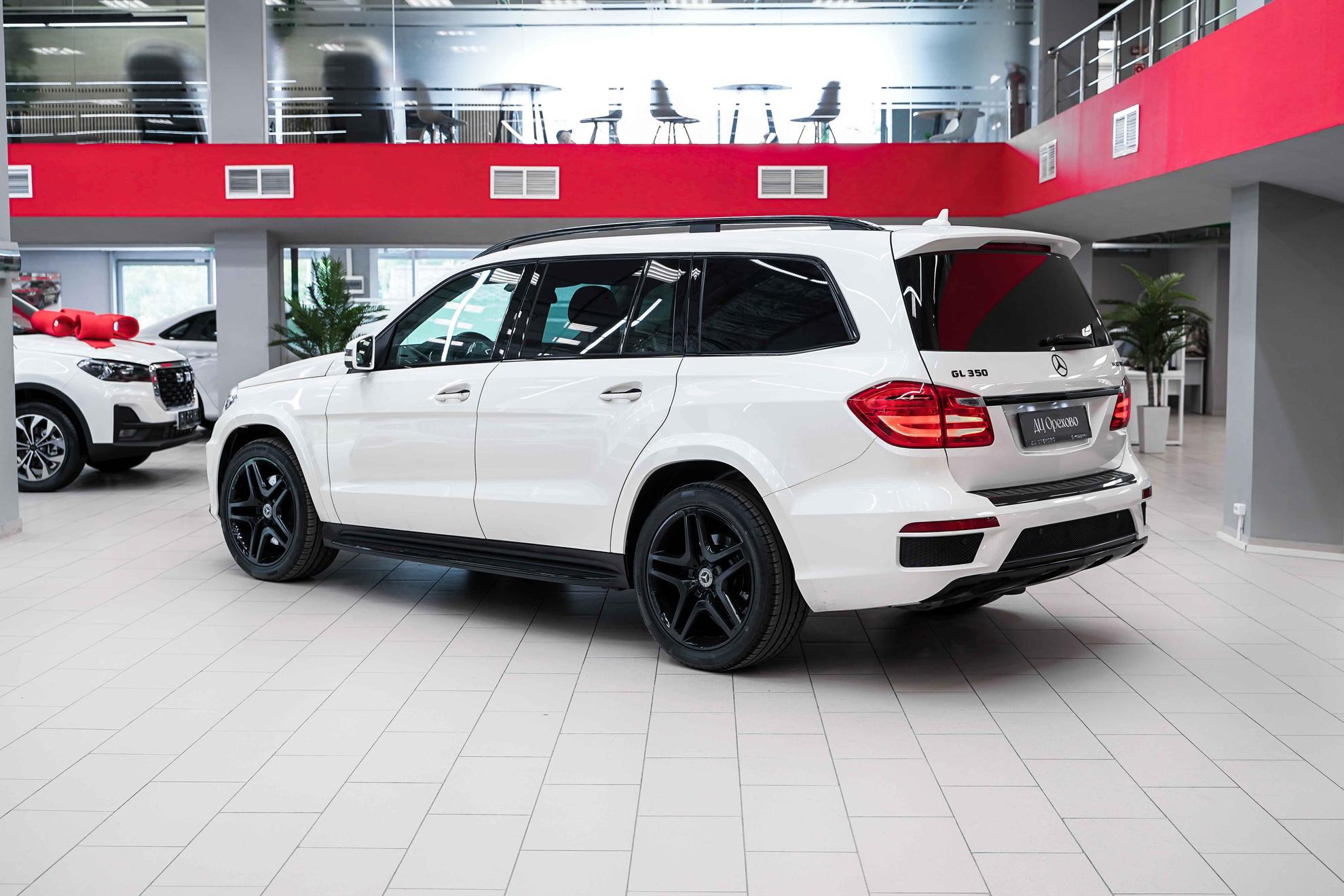 Mercedes-Benz GL-Класс 2015, белый, ДЦ Орехово