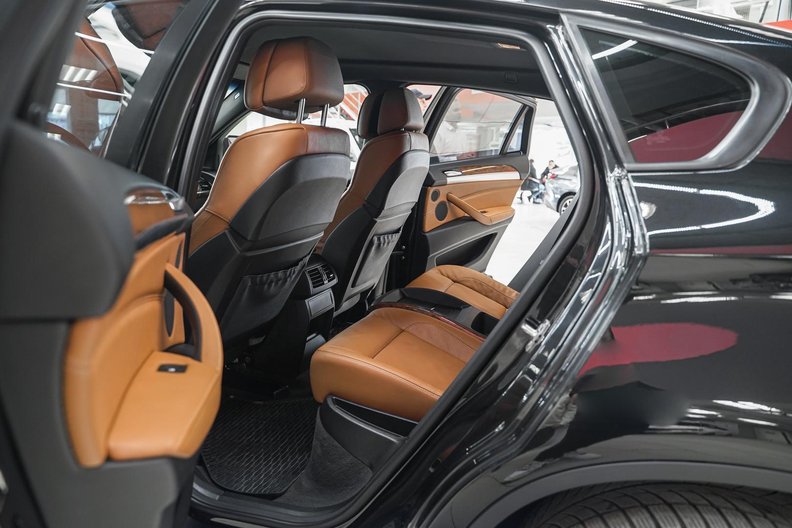 BMW X6 2011, черный, ДЦ Орехово