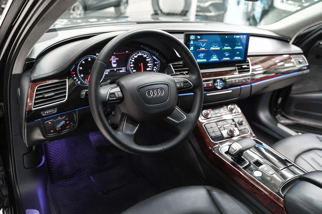 Audi A8 2011, черный, ДЦ Орехово