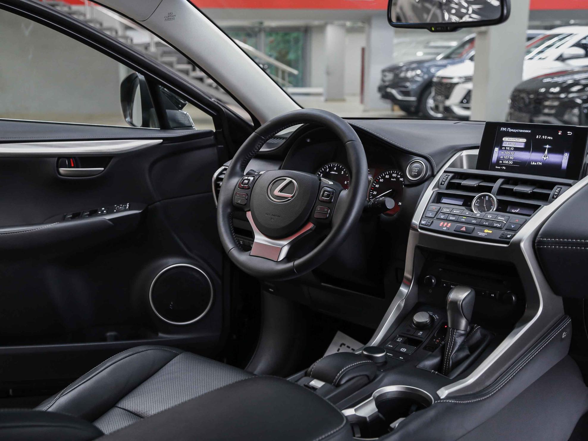 Lexus NX 2017, черный, ДЦ Орехово