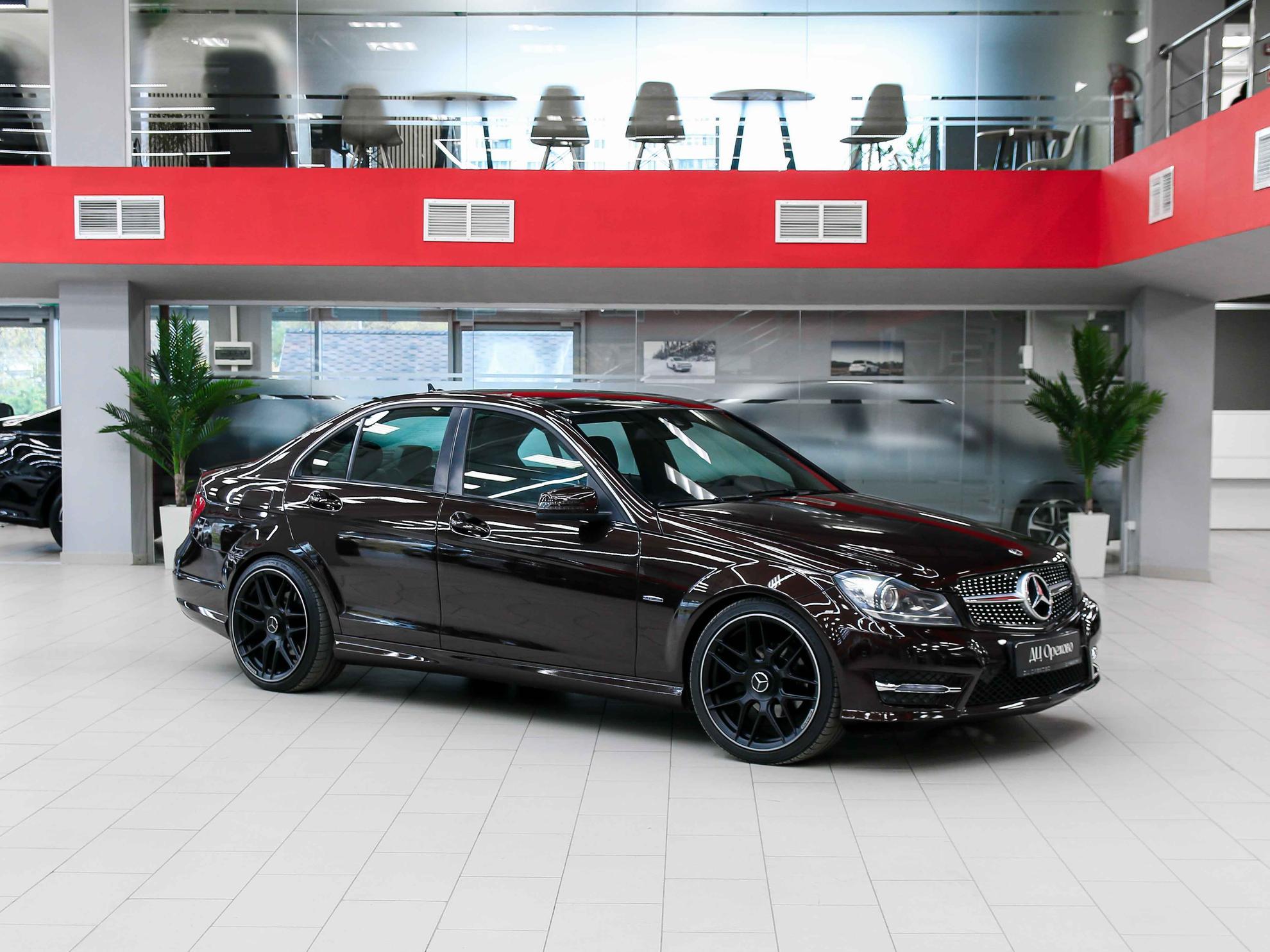 Mercedes-Benz C-Класс 2012, коричневый, ДЦ Орехово