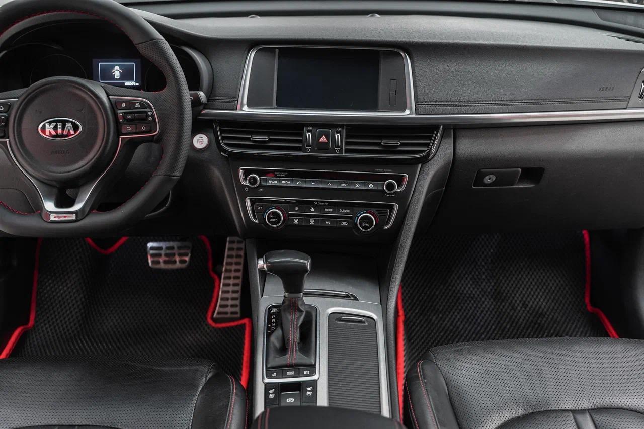 Kia Optima 2016, белый, ДЦ Орехово