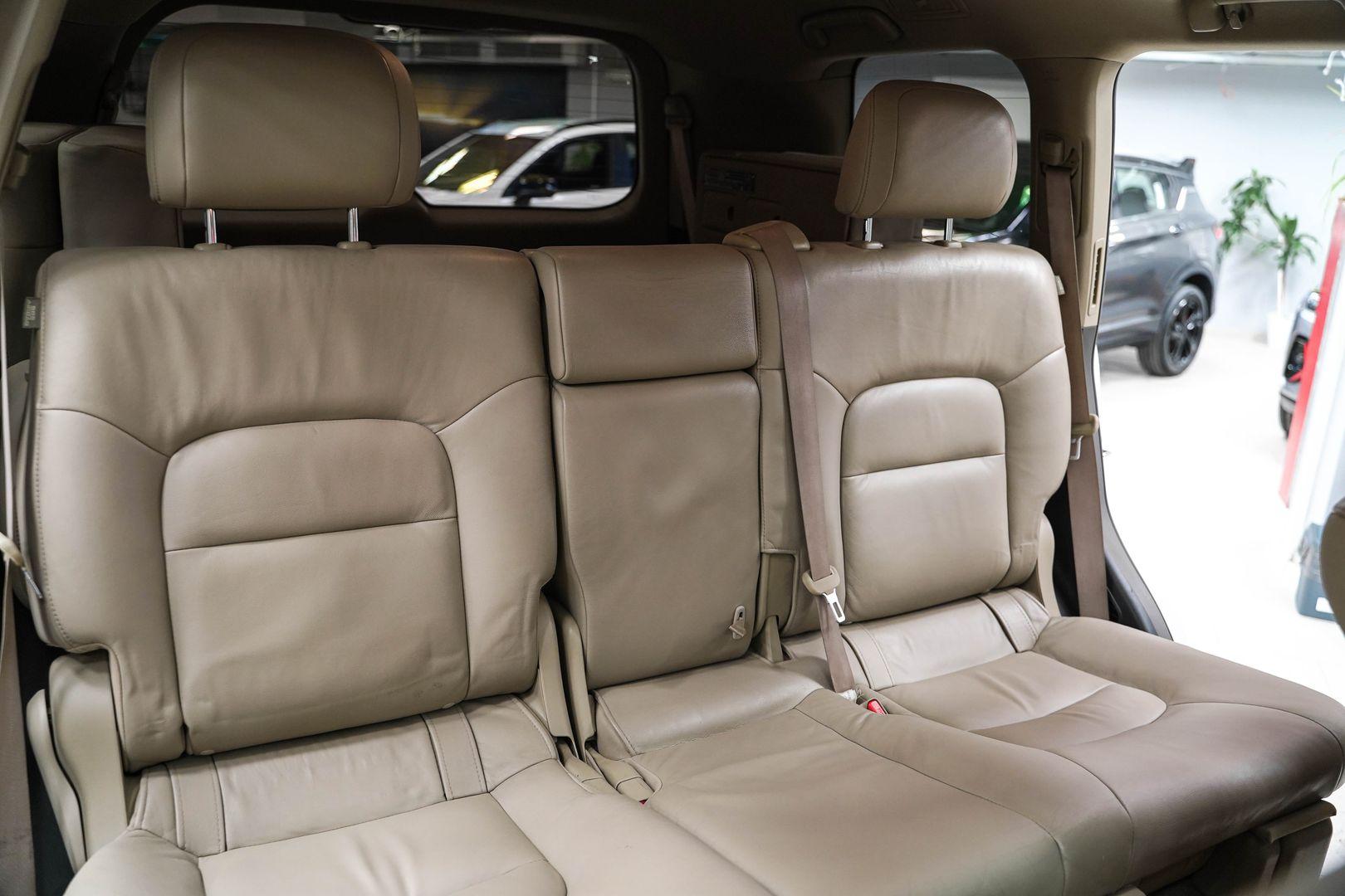 Toyota Land Cruiser 2011, белый, ДЦ Орехово