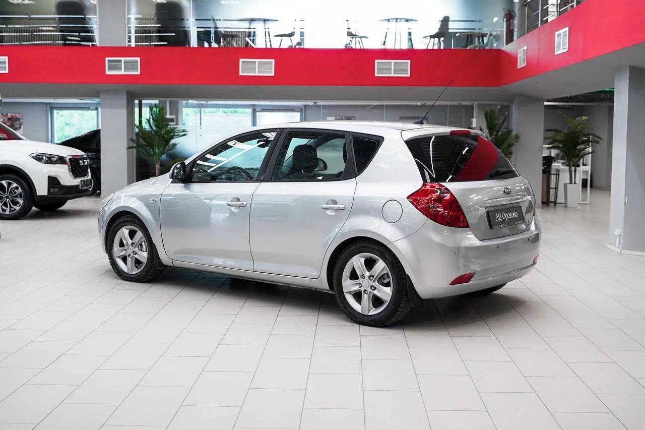 Kia Ceed 2008, серебряный, ДЦ Орехово