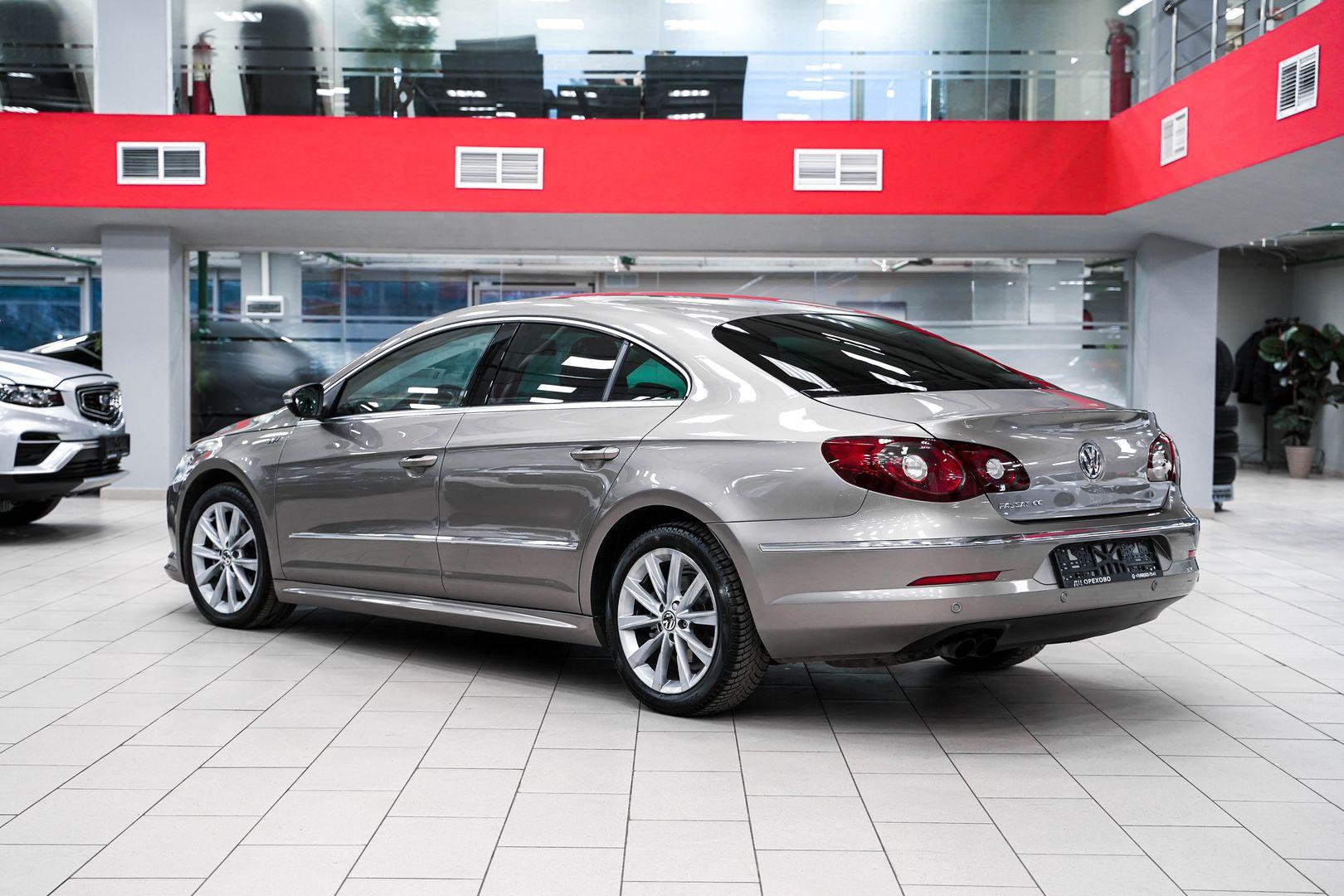 Volkswagen Passat CC 2010, бежевый, ДЦ Орехово