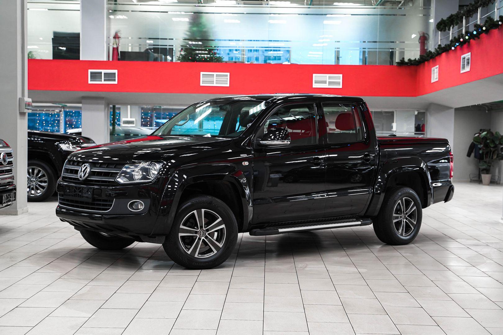 Volkswagen Amarok 2013, черный, ДЦ Орехово