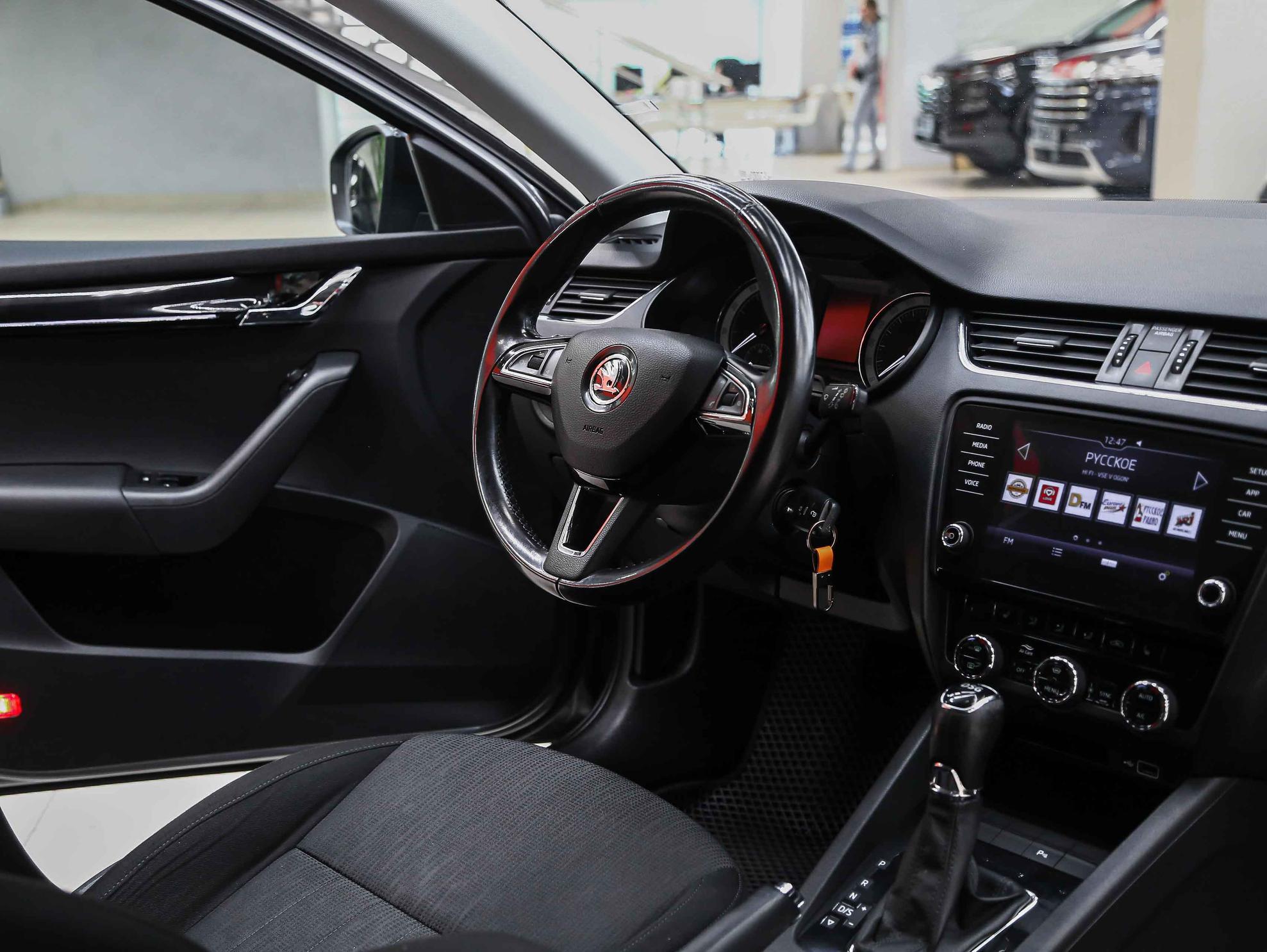 Skoda Octavia 2018, серый, ДЦ Орехово