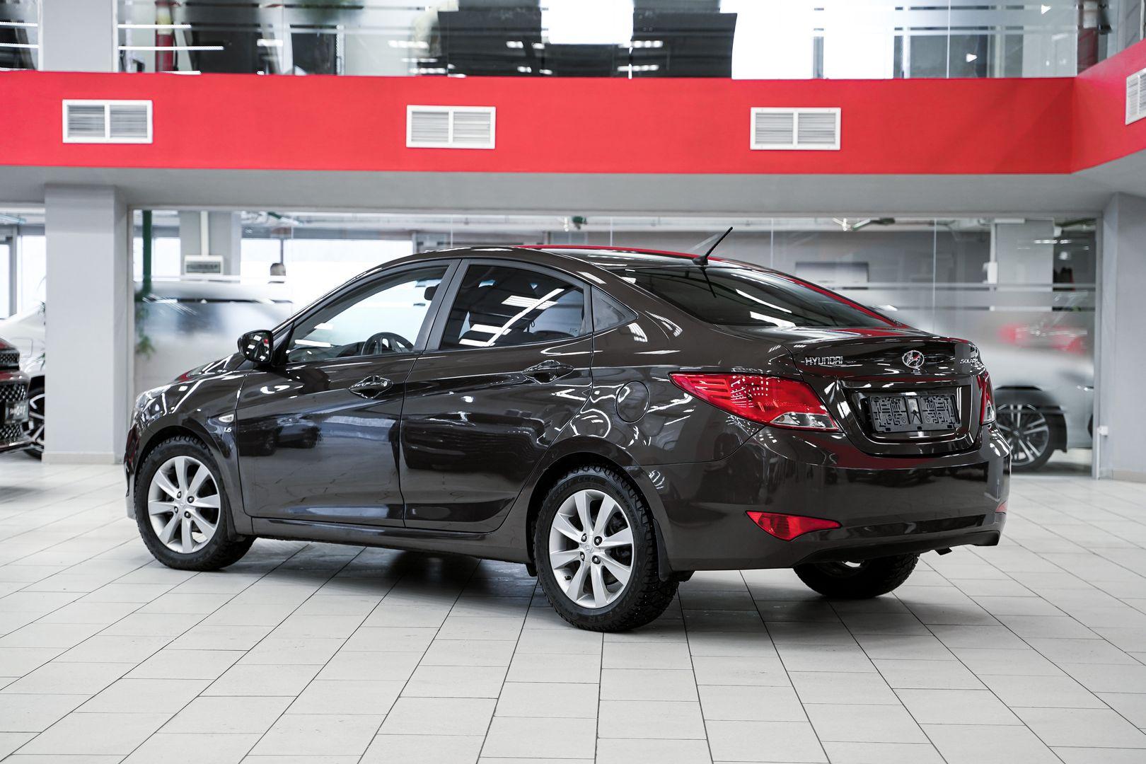 Hyundai Solaris 2014, коричневый, ДЦ Орехово