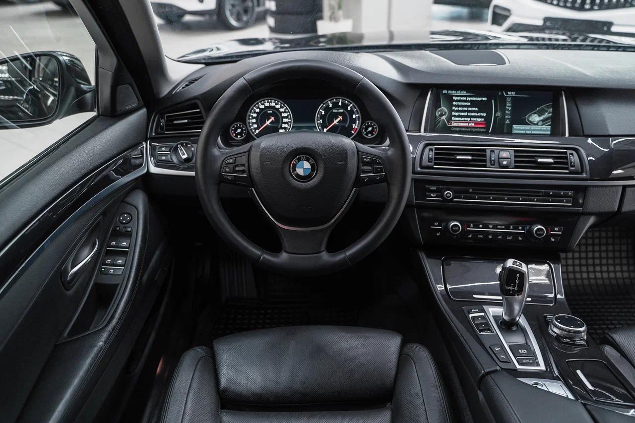 BMW 5 серии 2014, черный, ДЦ Орехово