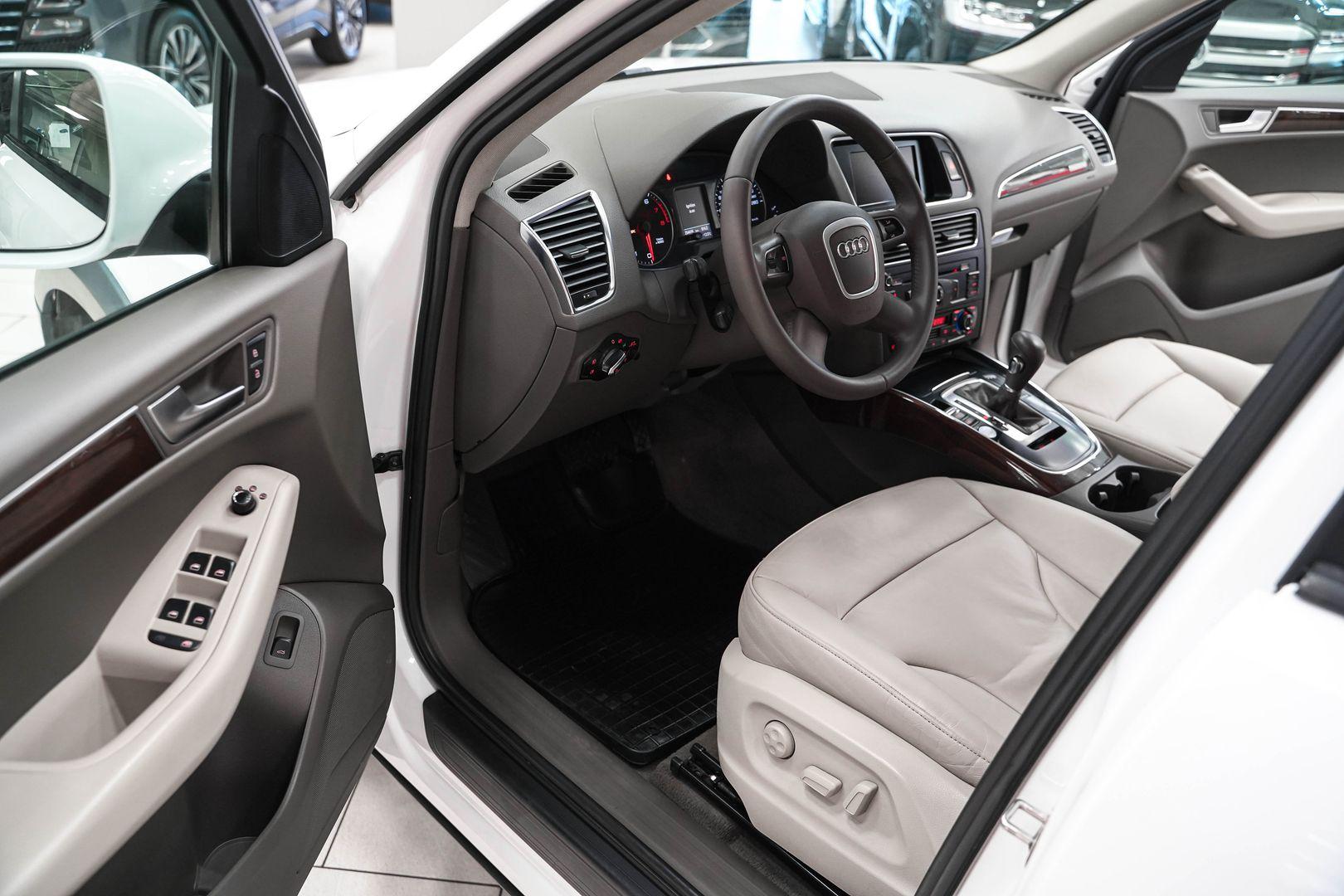 Audi Q5 2011, белый, ДЦ Орехово
