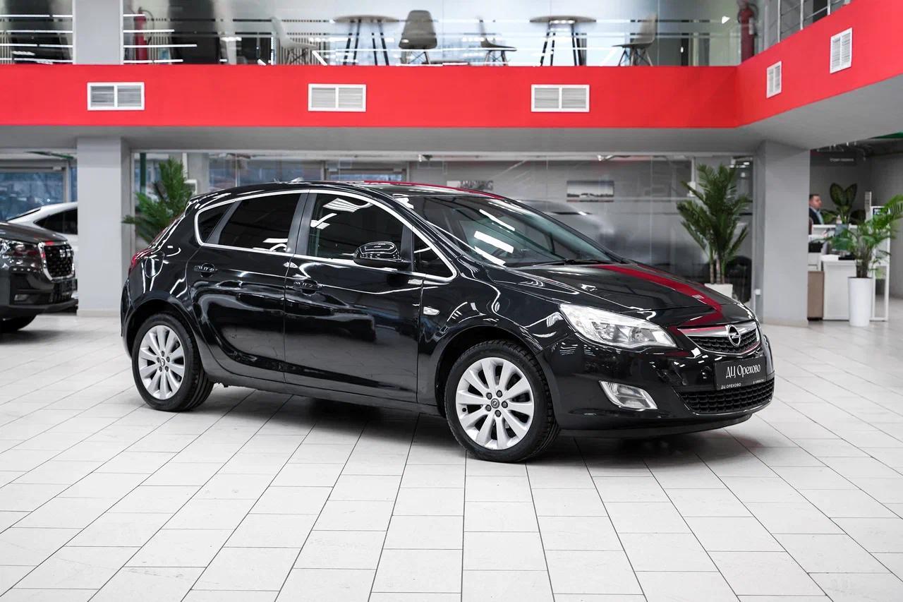 Opel Astra 2011, черный, ДЦ Орехово