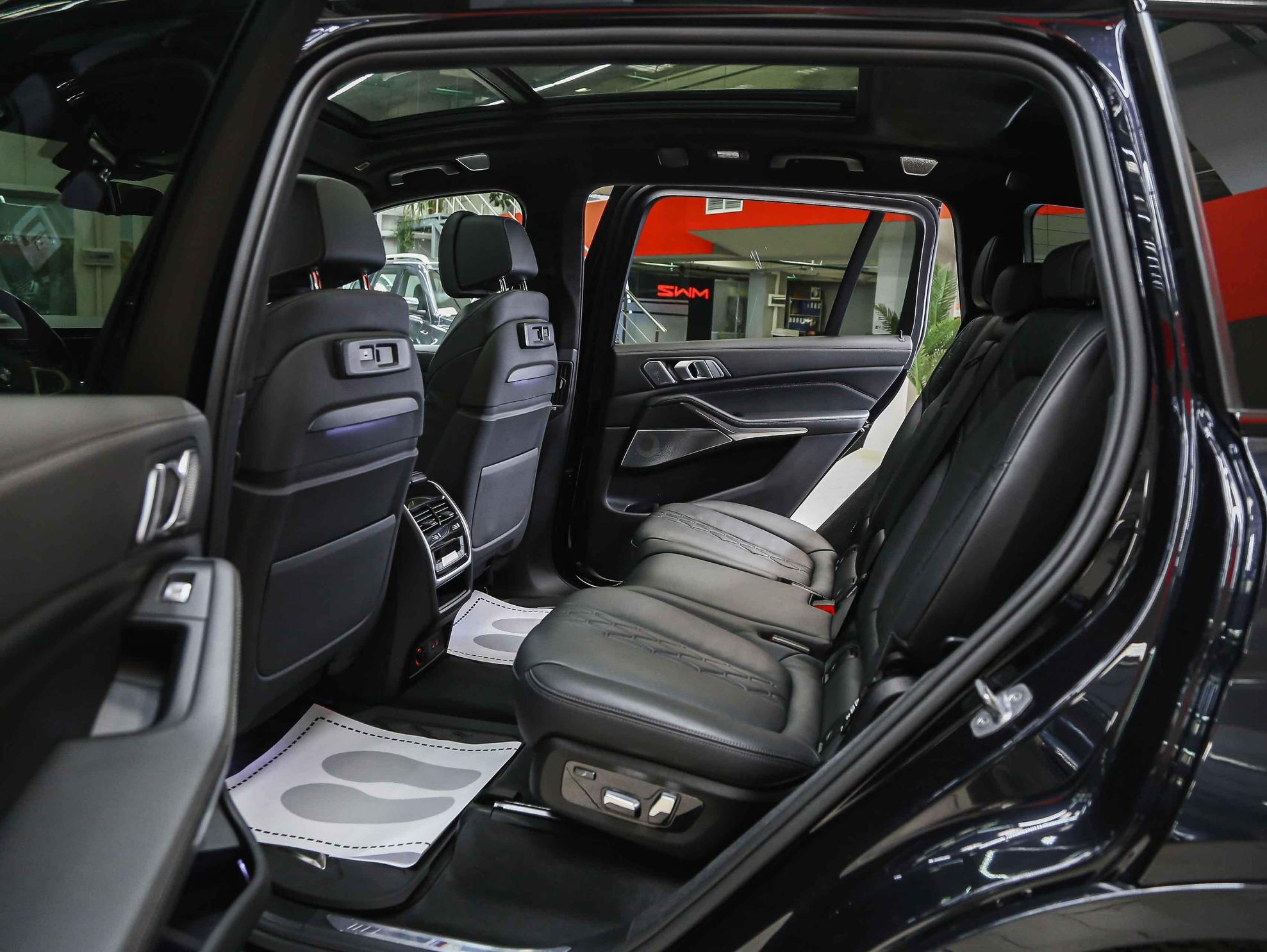 BMW X7 2020, черный, ДЦ Орехово