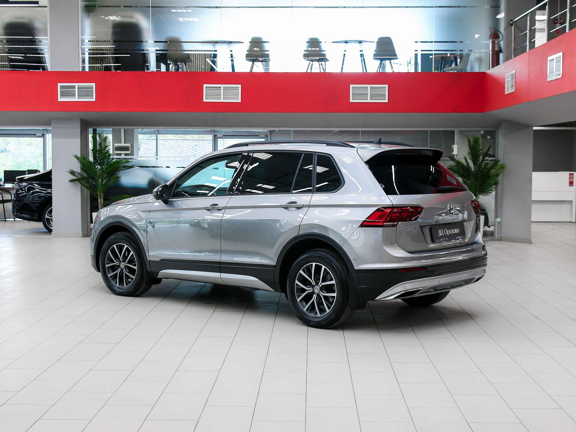 Volkswagen Tiguan 2020, серый, ДЦ Орехово
