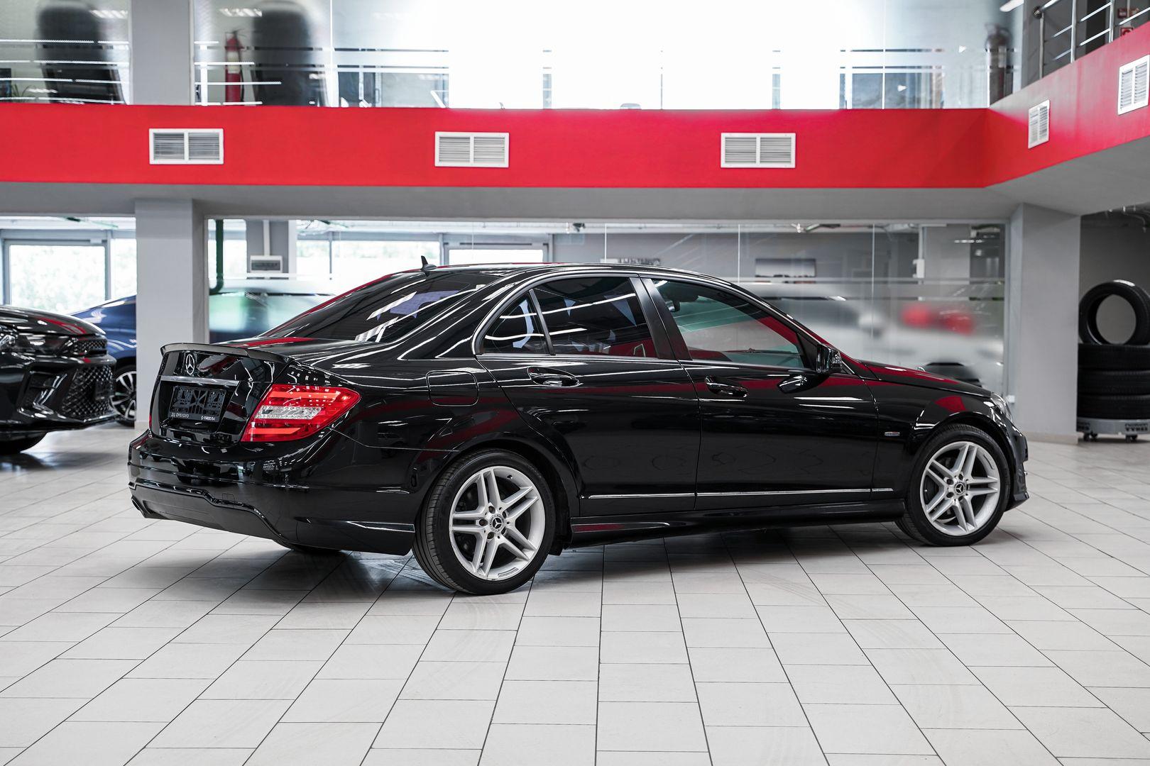 Mercedes-Benz C-Класс 2011, черный, ДЦ Орехово