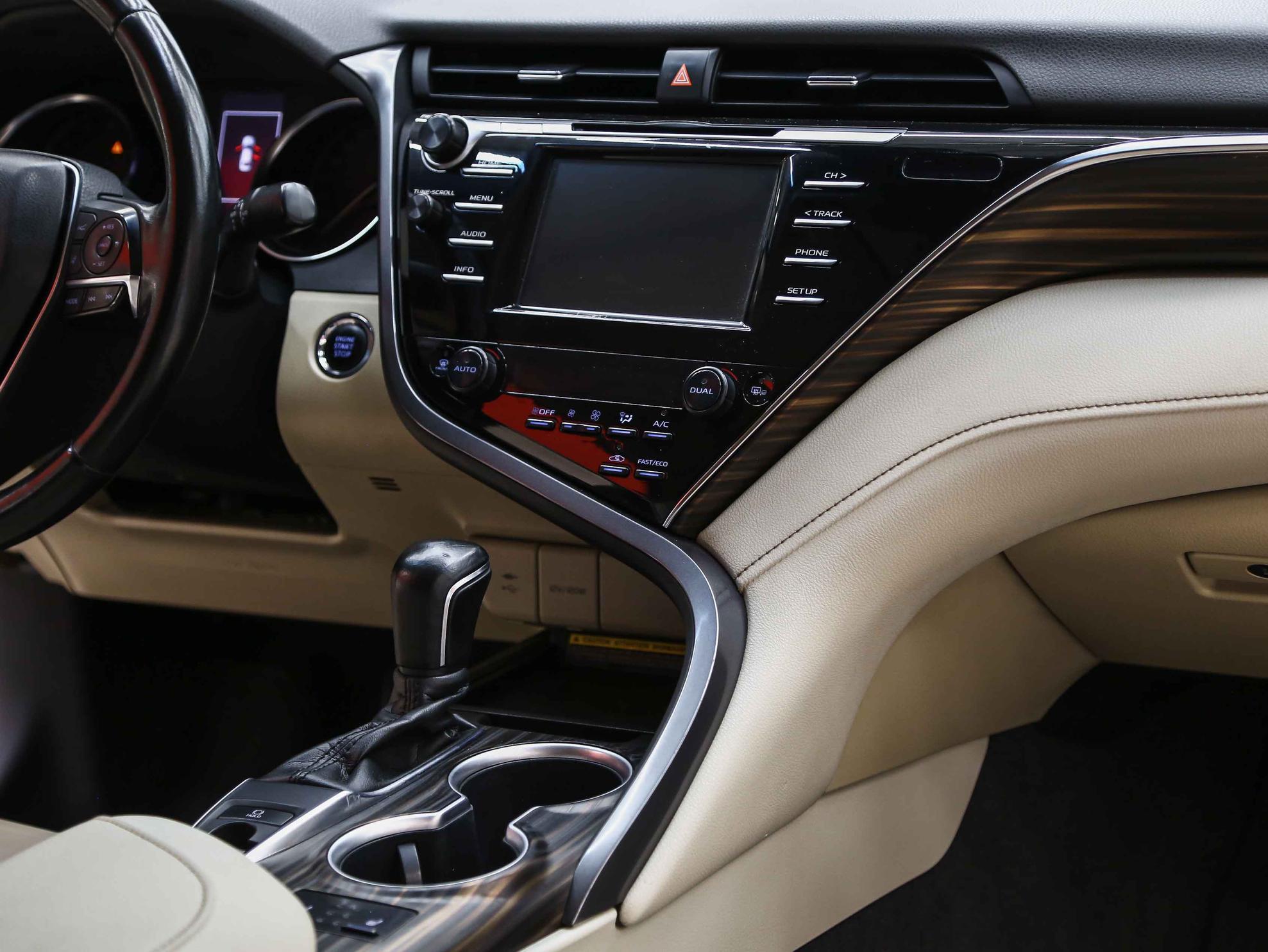 Toyota Camry 2018, черный, ДЦ Орехово